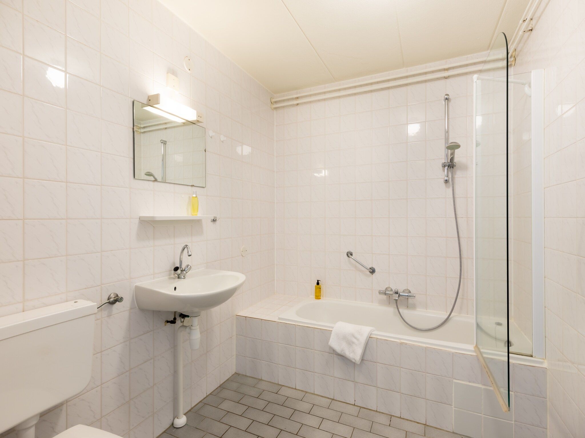 De badkamer van Vakantiepark Hunzedal 4 in Borger