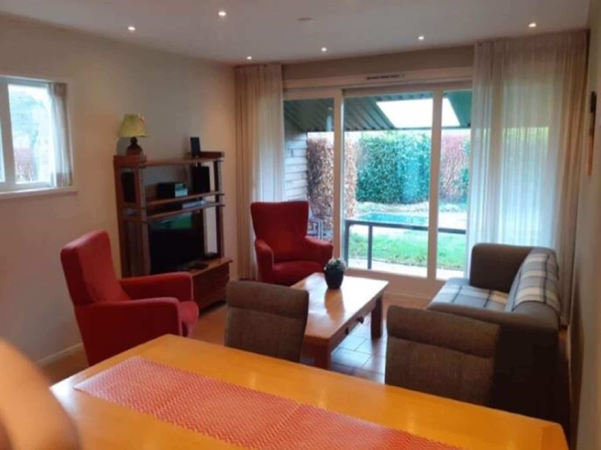 De woonkamer van Singelhoeve in Fochteloo