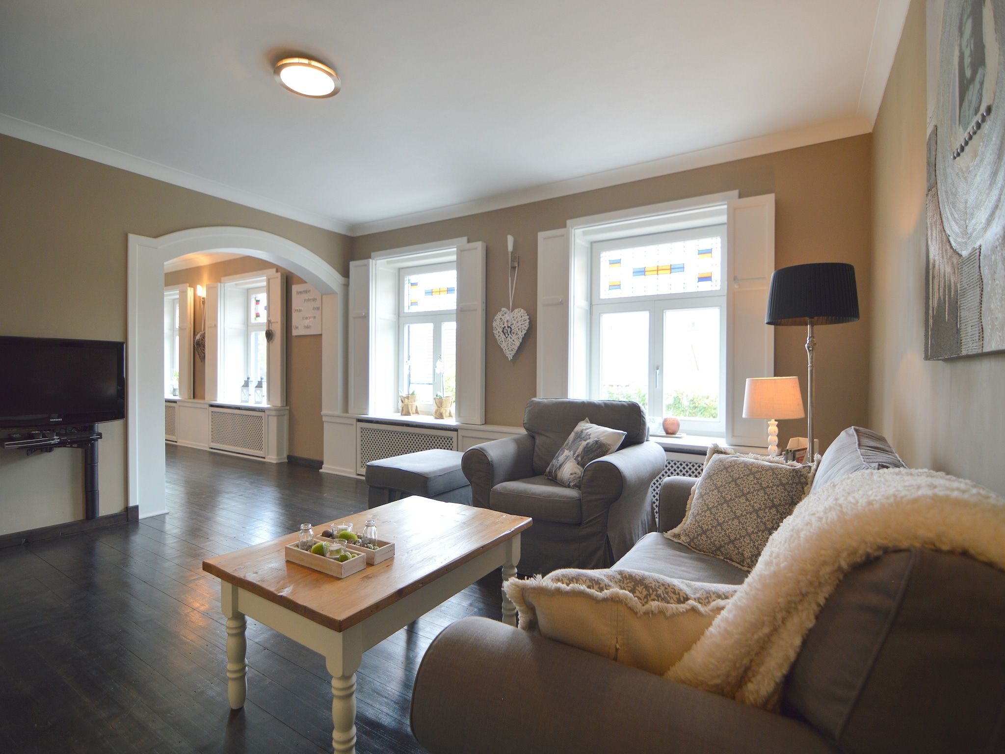 De woonkamer van Maasheuvel in Roosteren