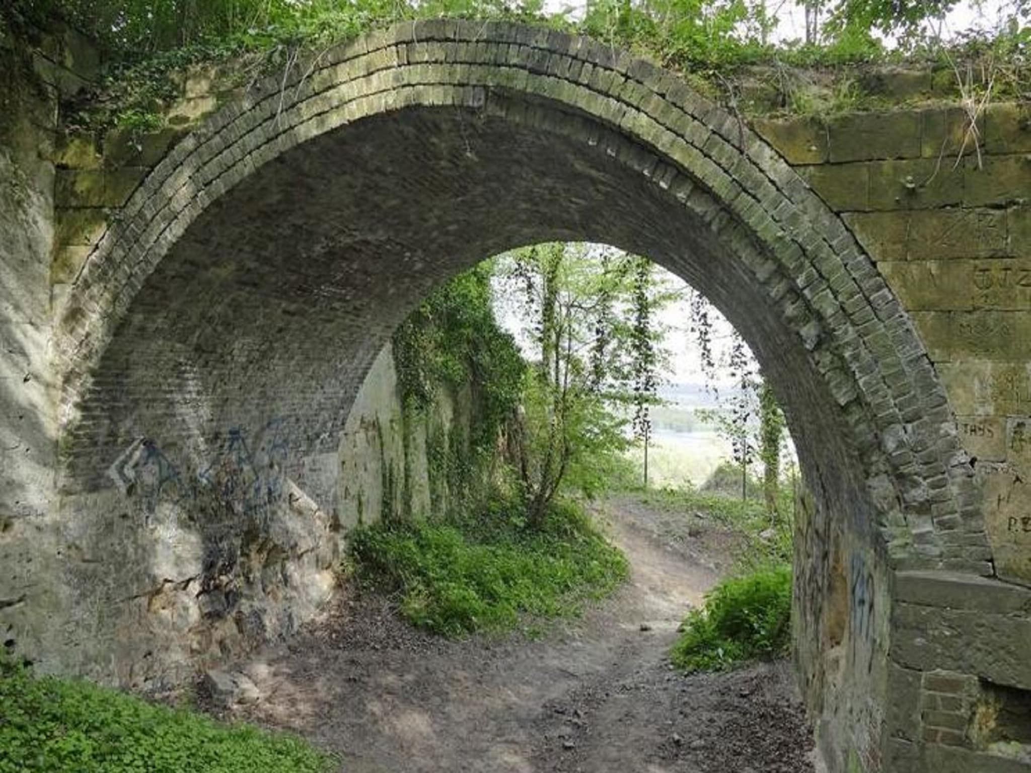 De omgeving van Meschermolen 10 in Mesch-Eijsden