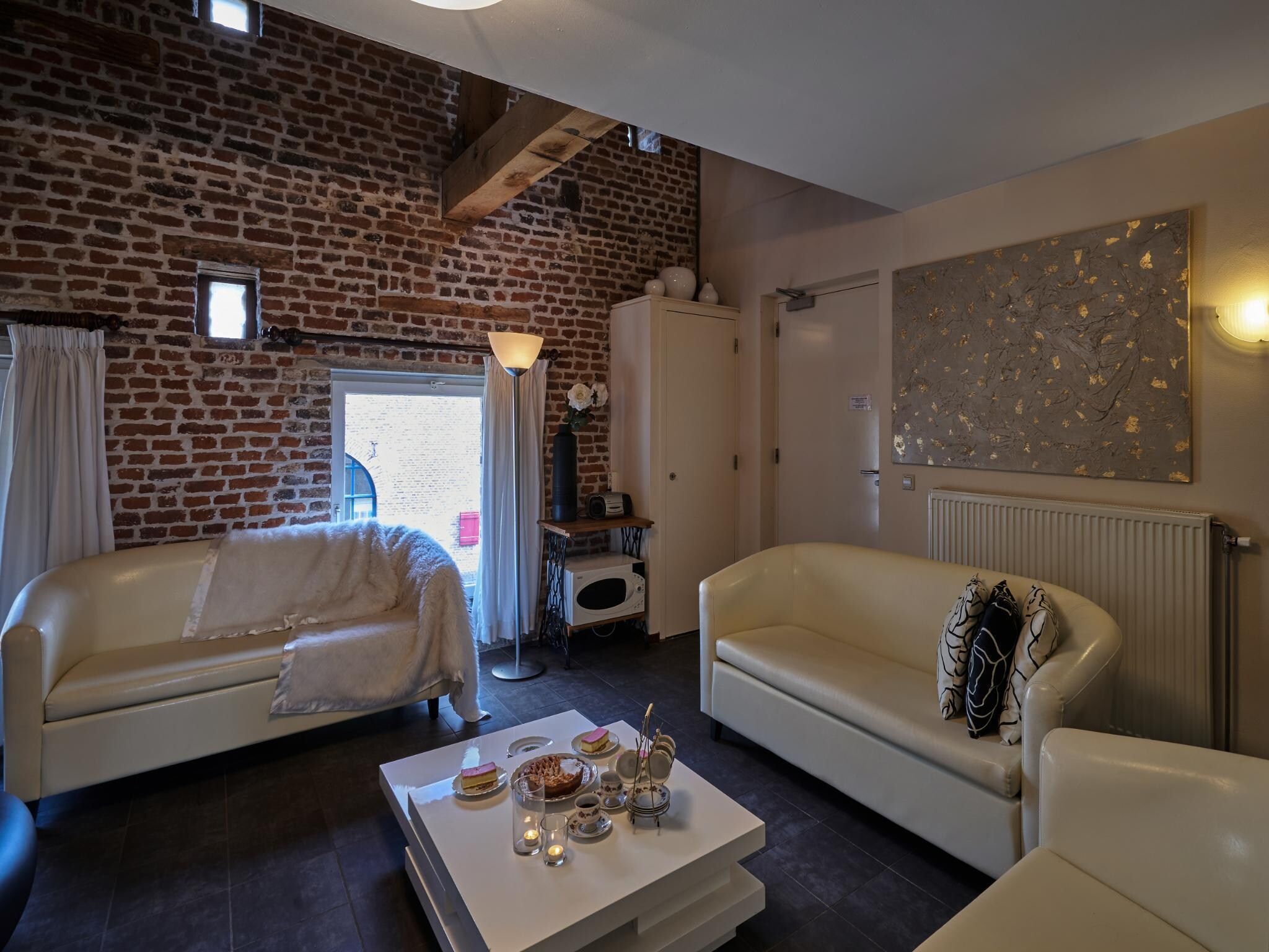 De woonkamer van Meschermolen 10 in Mesch-Eijsden