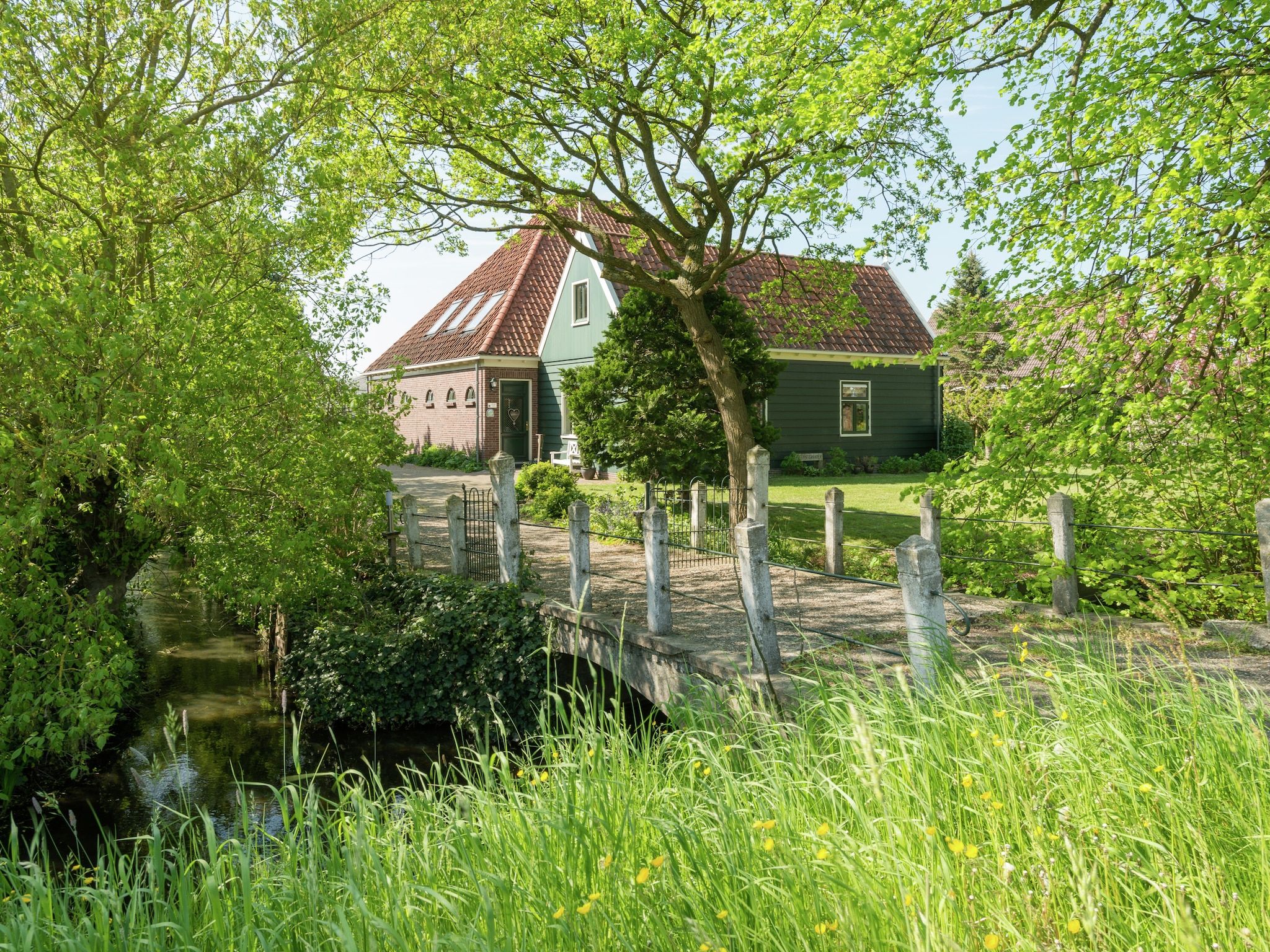 De buitenkant van Van Vuure in Zuidoostbeemster