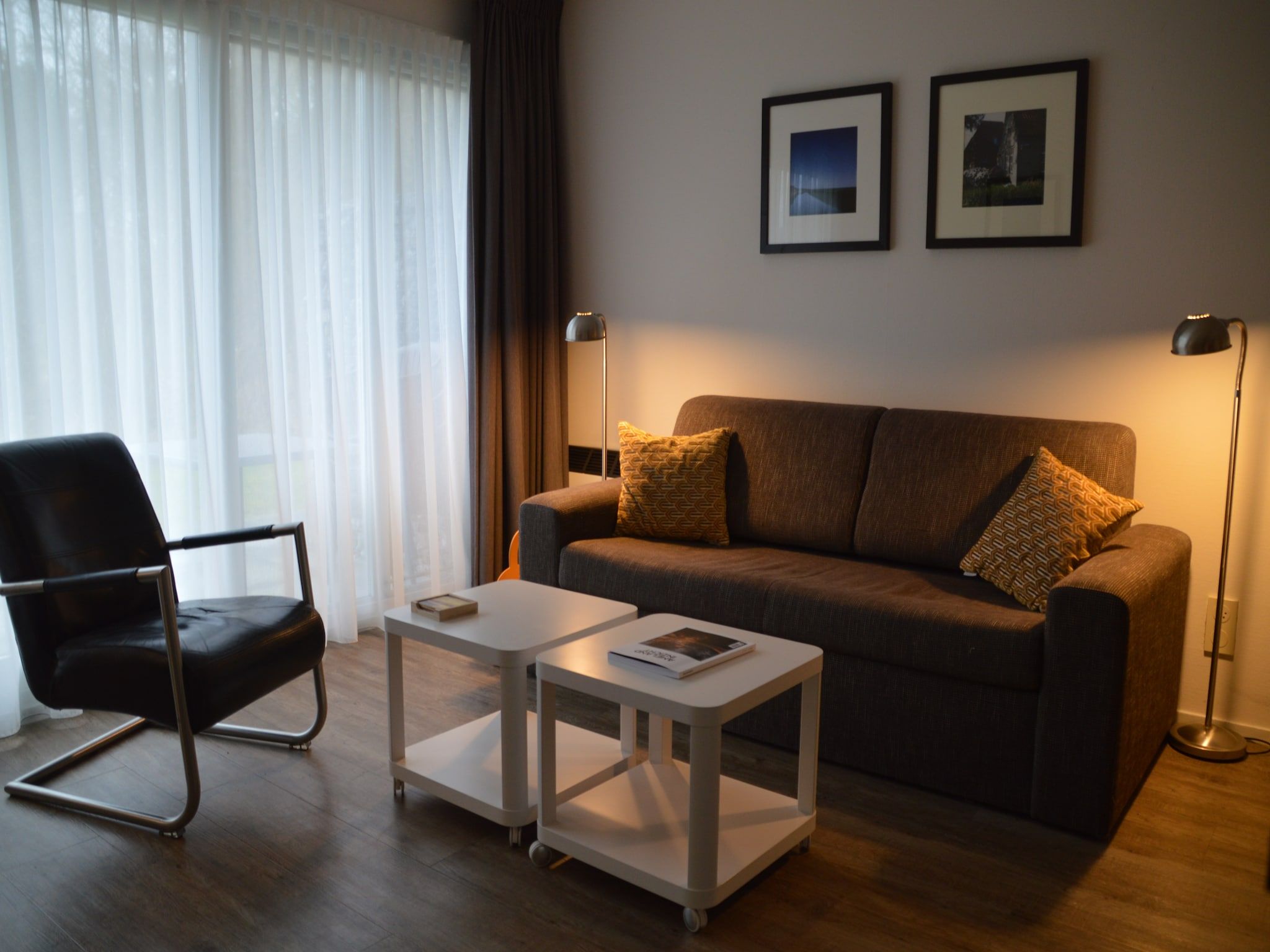 De woonkamer van Zandlust in Ameland