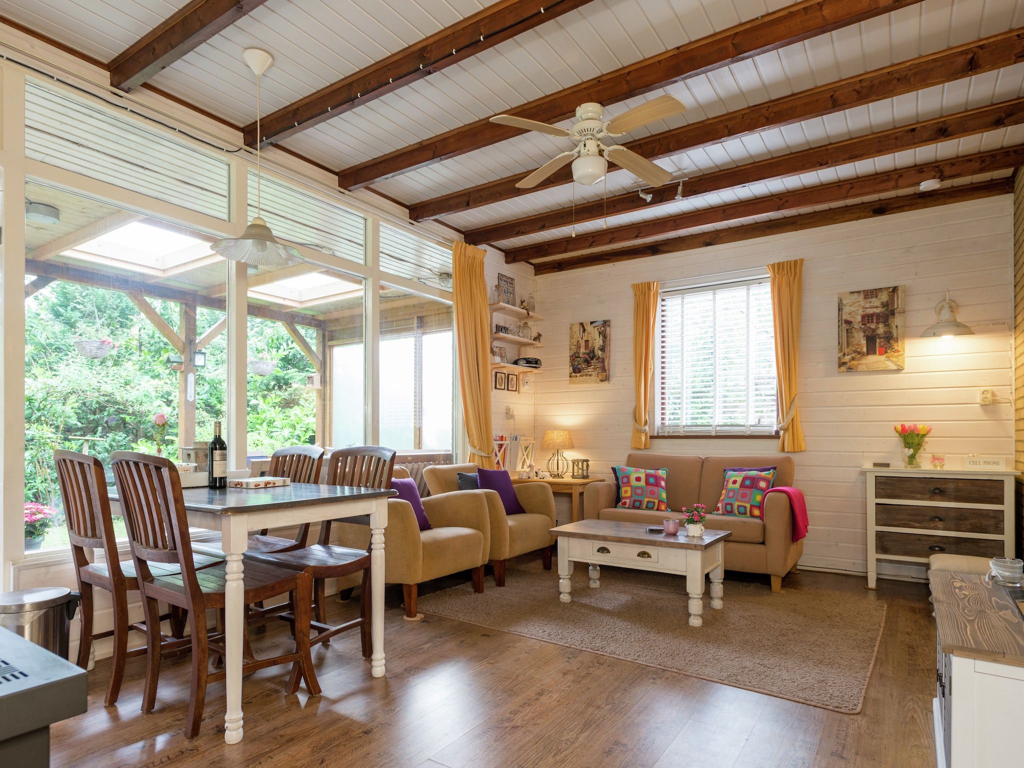 De woonkamer van Bunderbos in Ommen