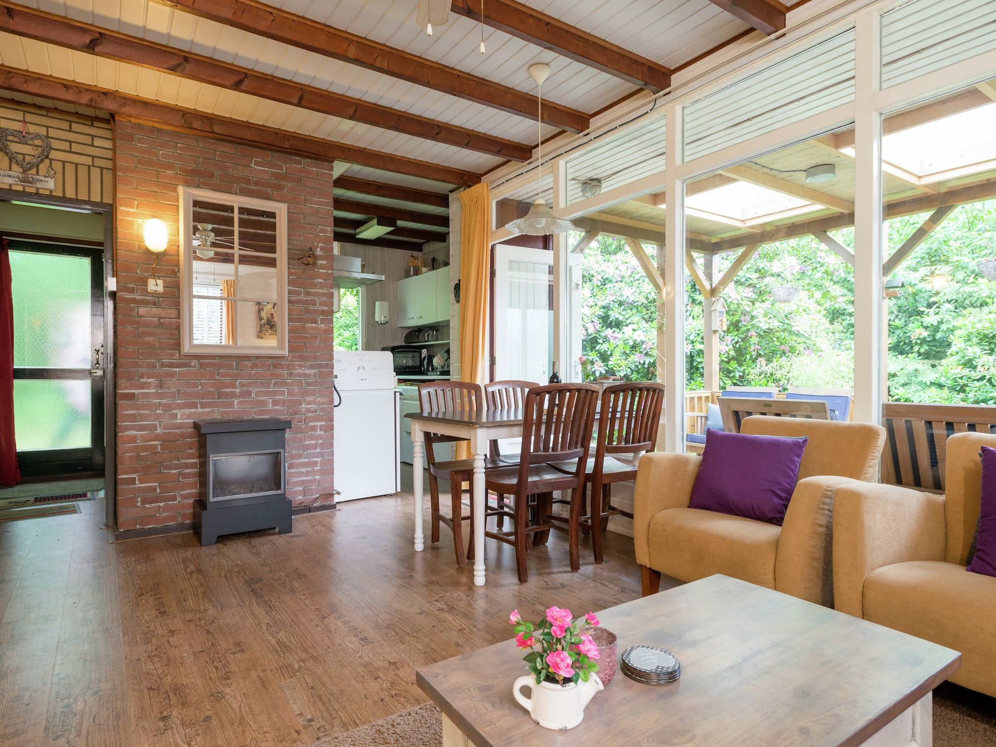 De eetkamer van Bunderbos in Ommen