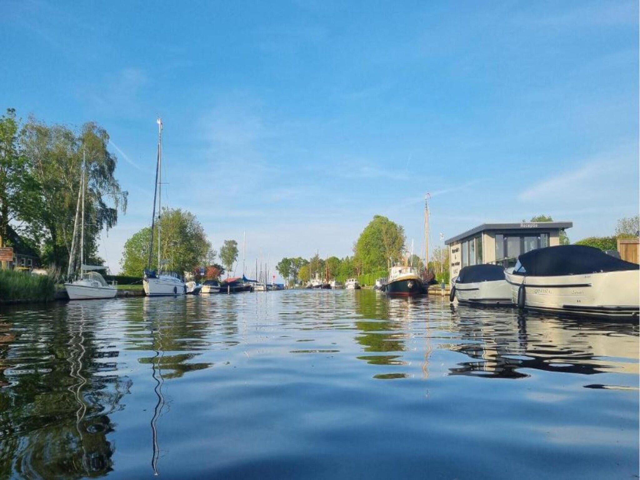 De omgeving van Huize Lewis in Balk