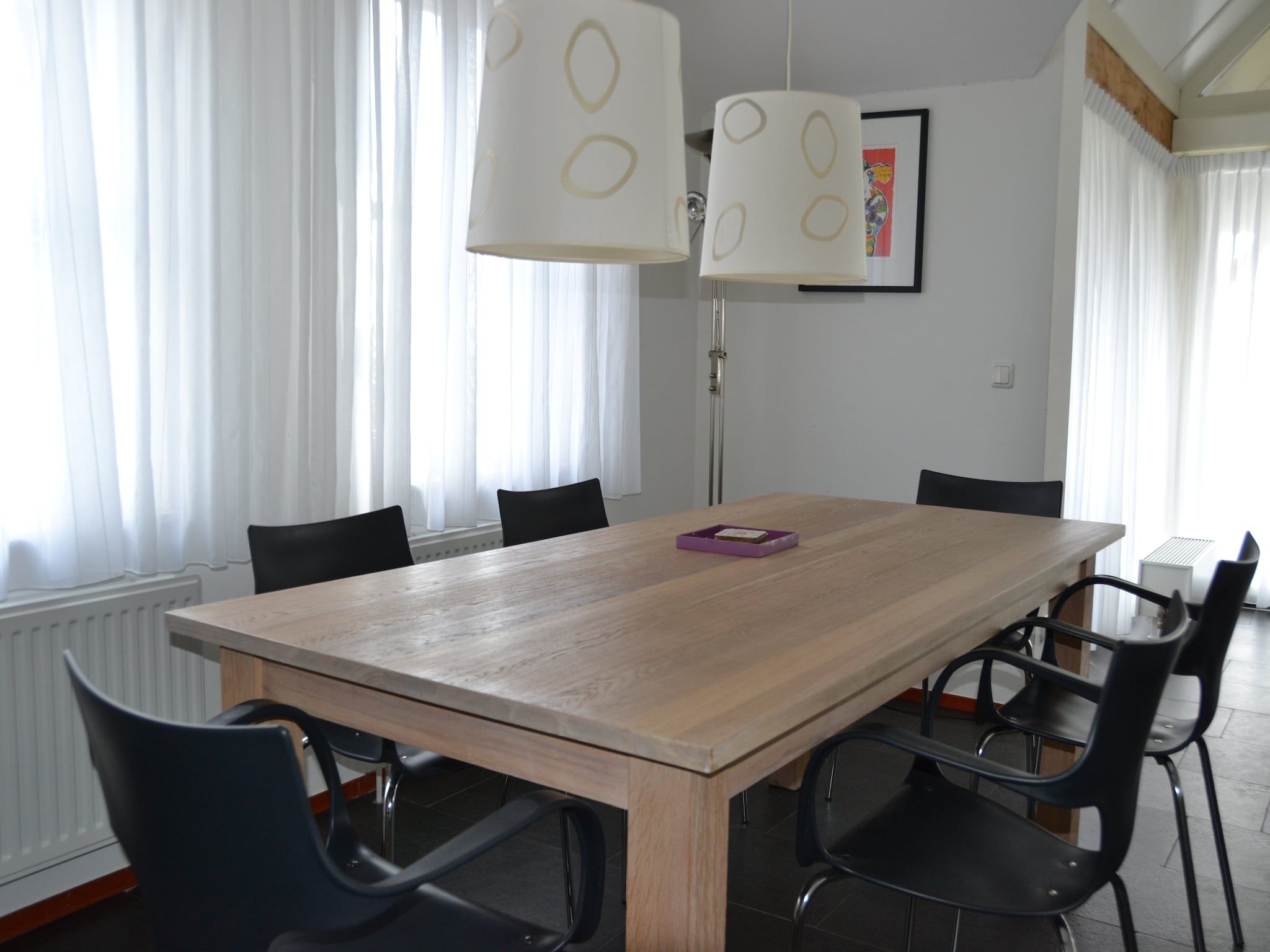 De eetkamer van Waterpark Belterwiede 3 in Wanneperveen