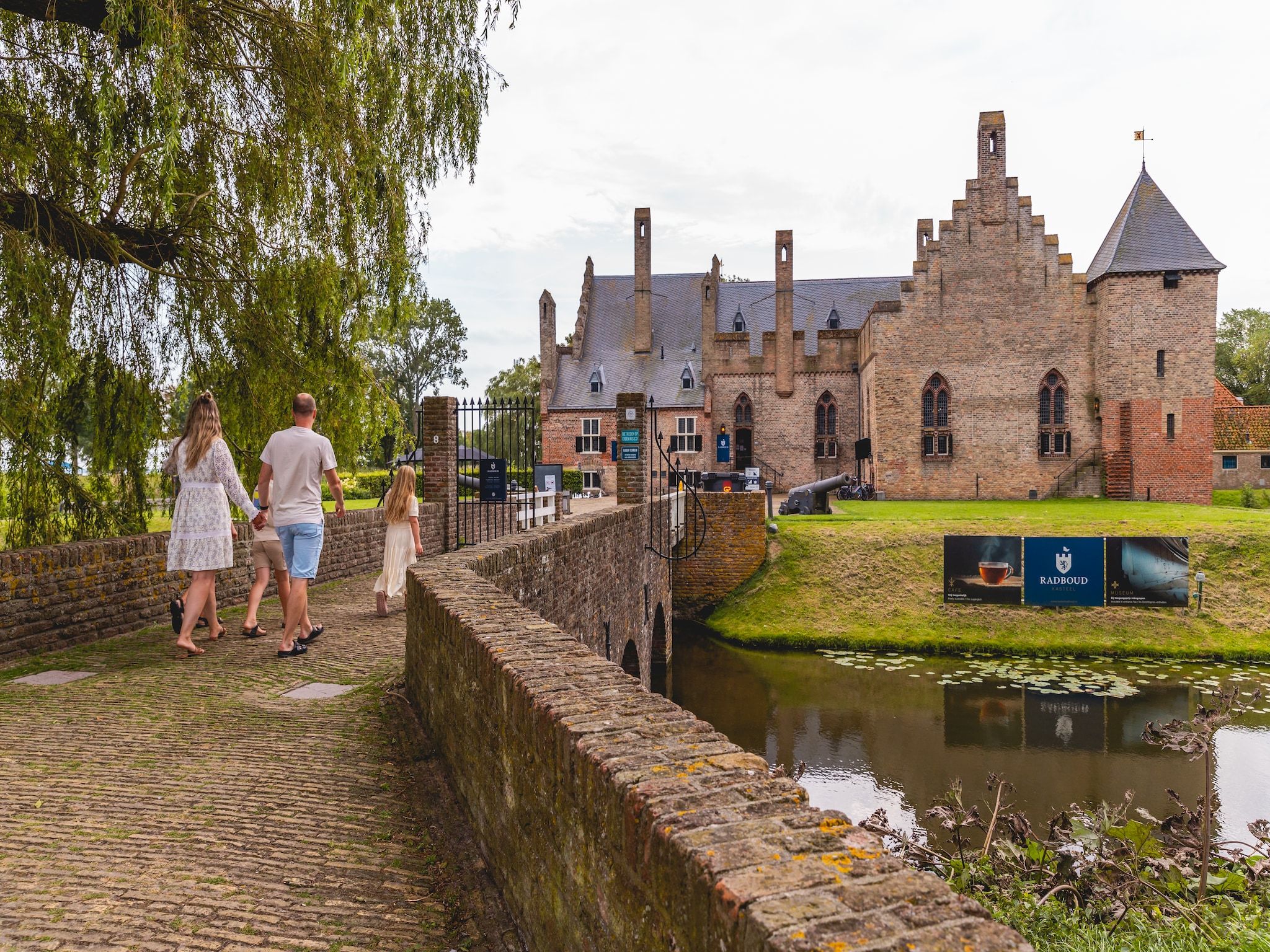 De omgeving van Villavakantiepark IJsselhof 4 in Andijk
