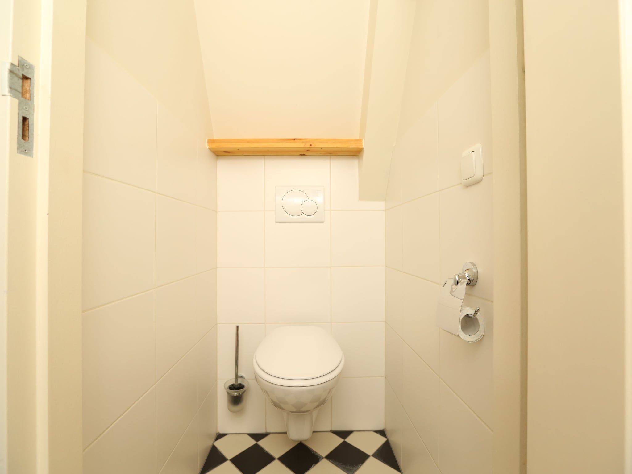 De badkamer van Recreatiepark Wiringherlant  - Villa 4 in Hippolytushoef