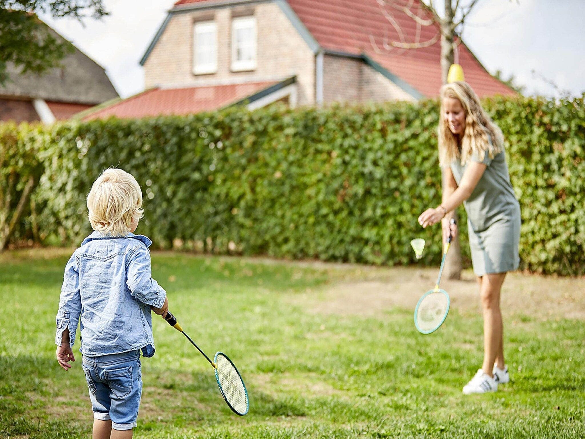 De tuin van Buitenhof De Leistert 1 in Roggel