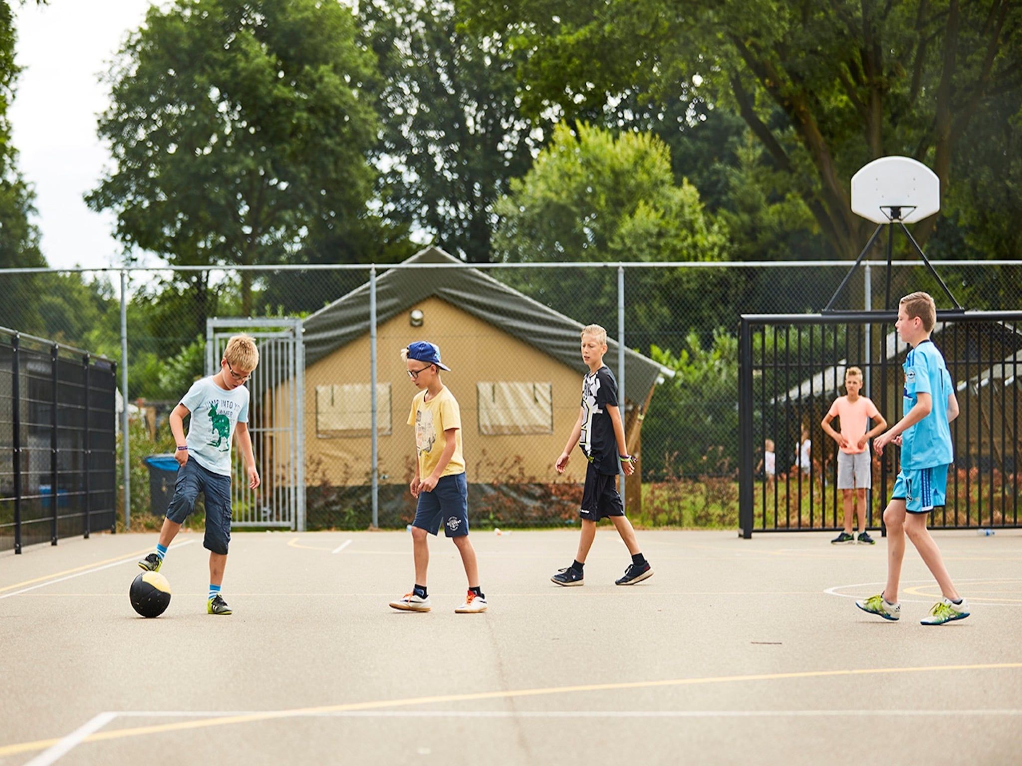 Parkfaciliteiten bij Buitenhof De Leistert 18 in Roggel