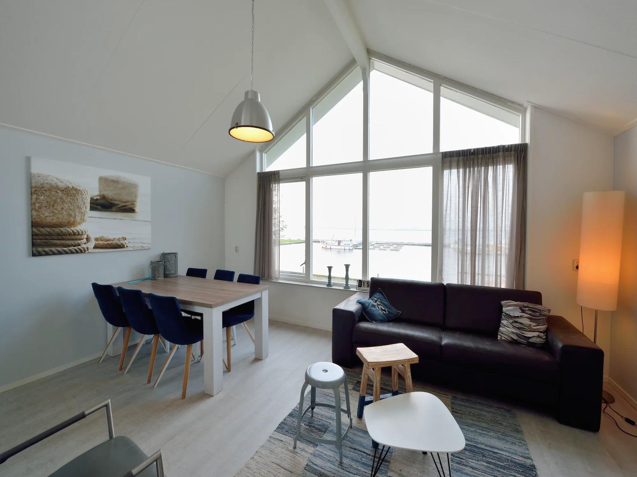 De buitenkant van Villapark Schildmeer 5 in Steendam