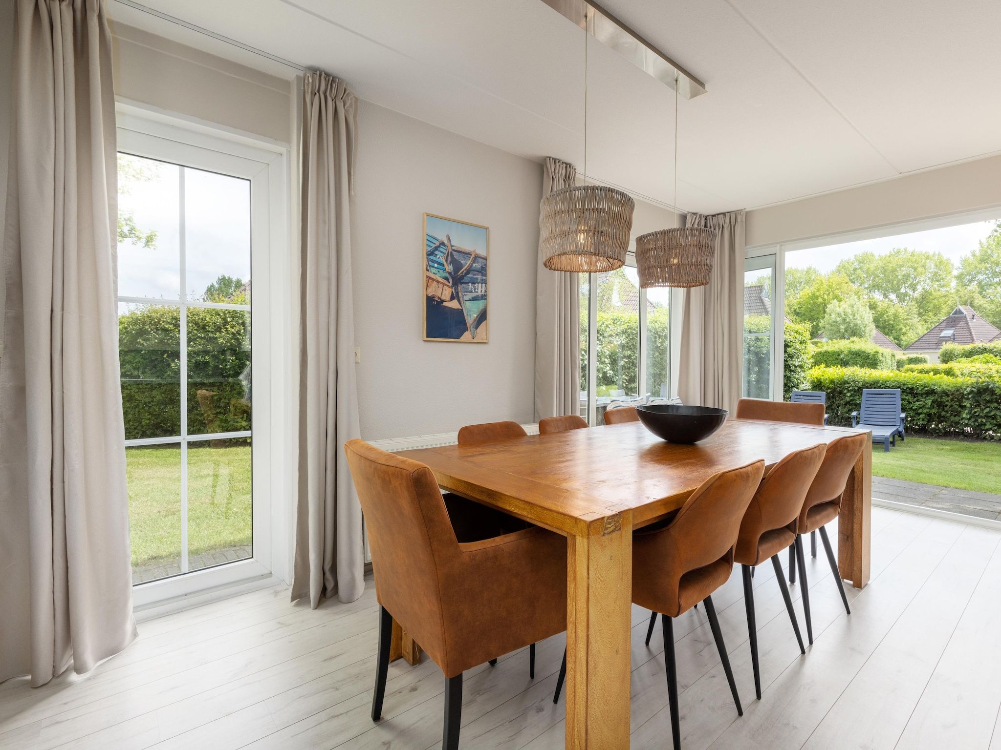 De eetkamer van Buitenplaats It Wiid 5 in Eernewoud