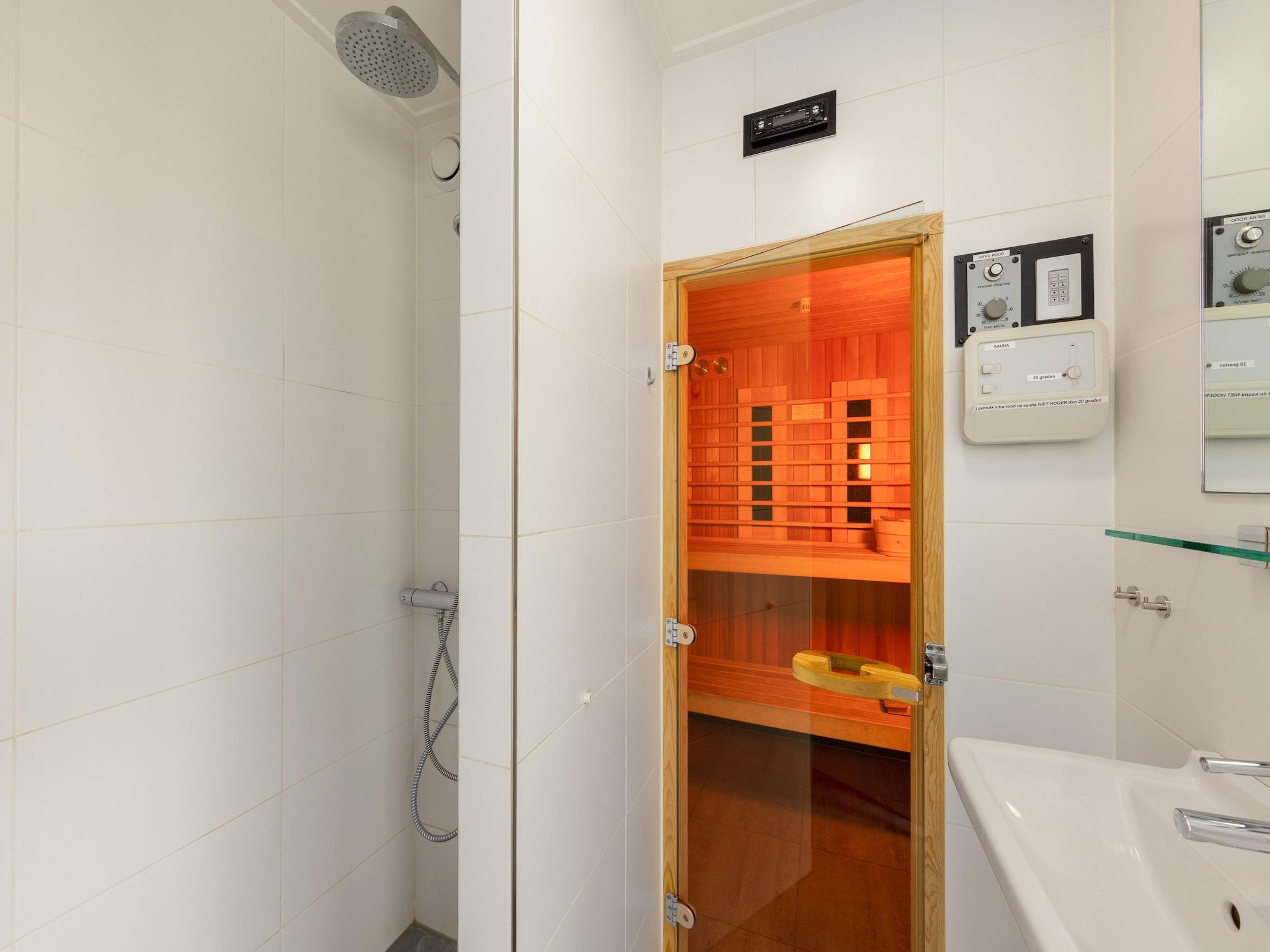 Wellness bij Buitenplaats It Wiid 5 in Eernewoud