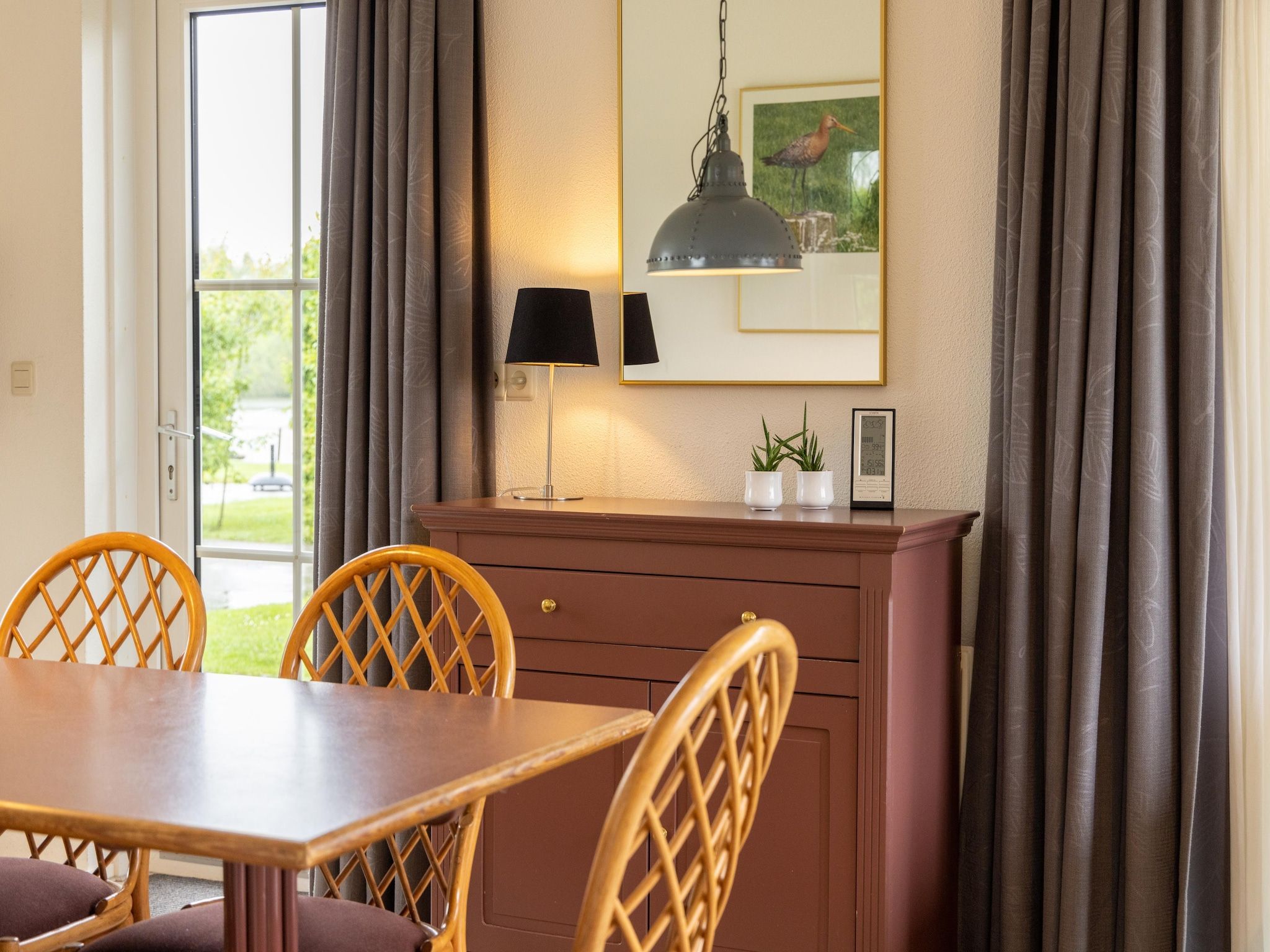 De eetkamer van Buitenplaats It Wiid in Eernewoud