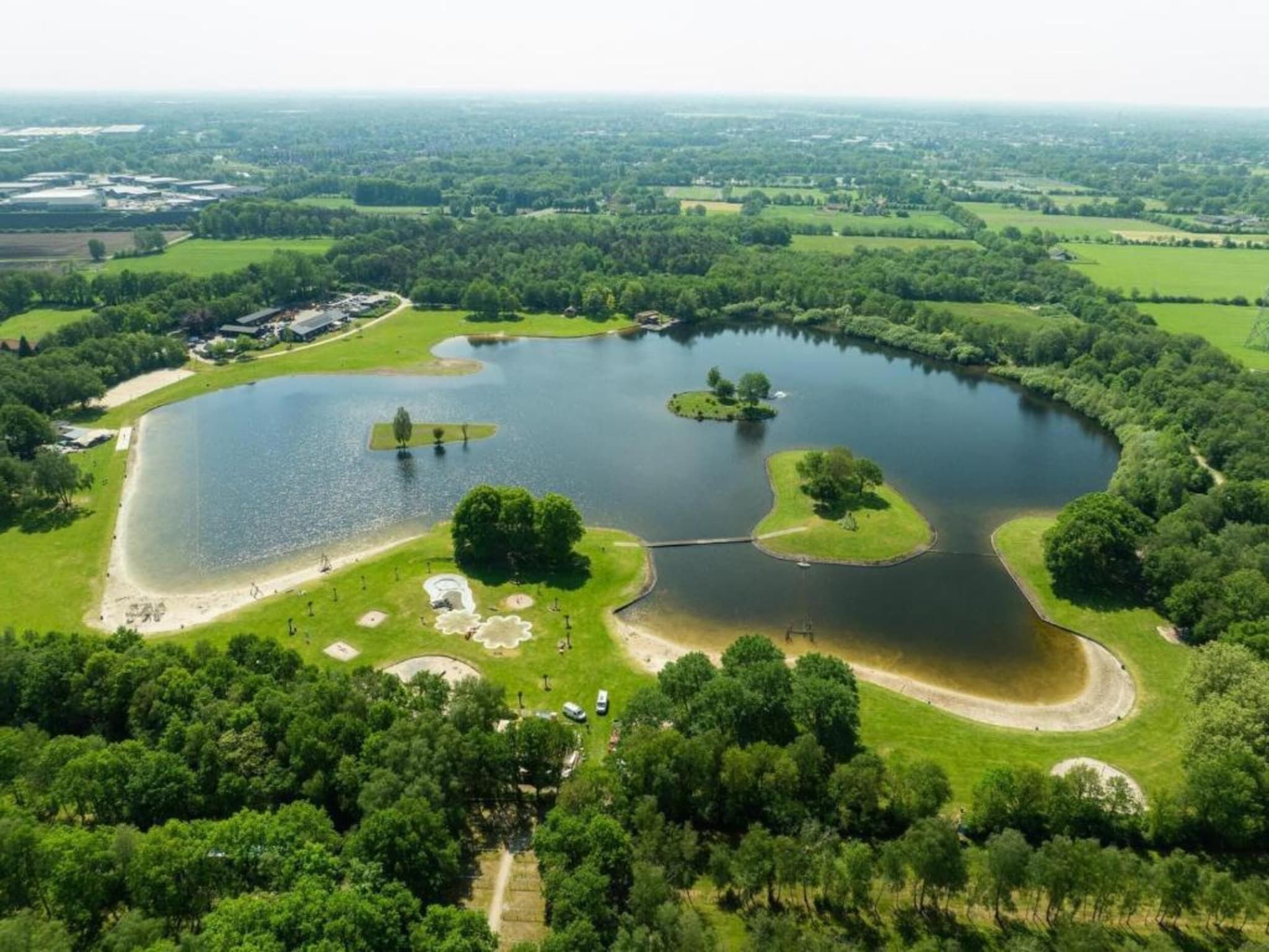 De omgeving van Recreatiepark Tolplas 1 in Hoge Hexel