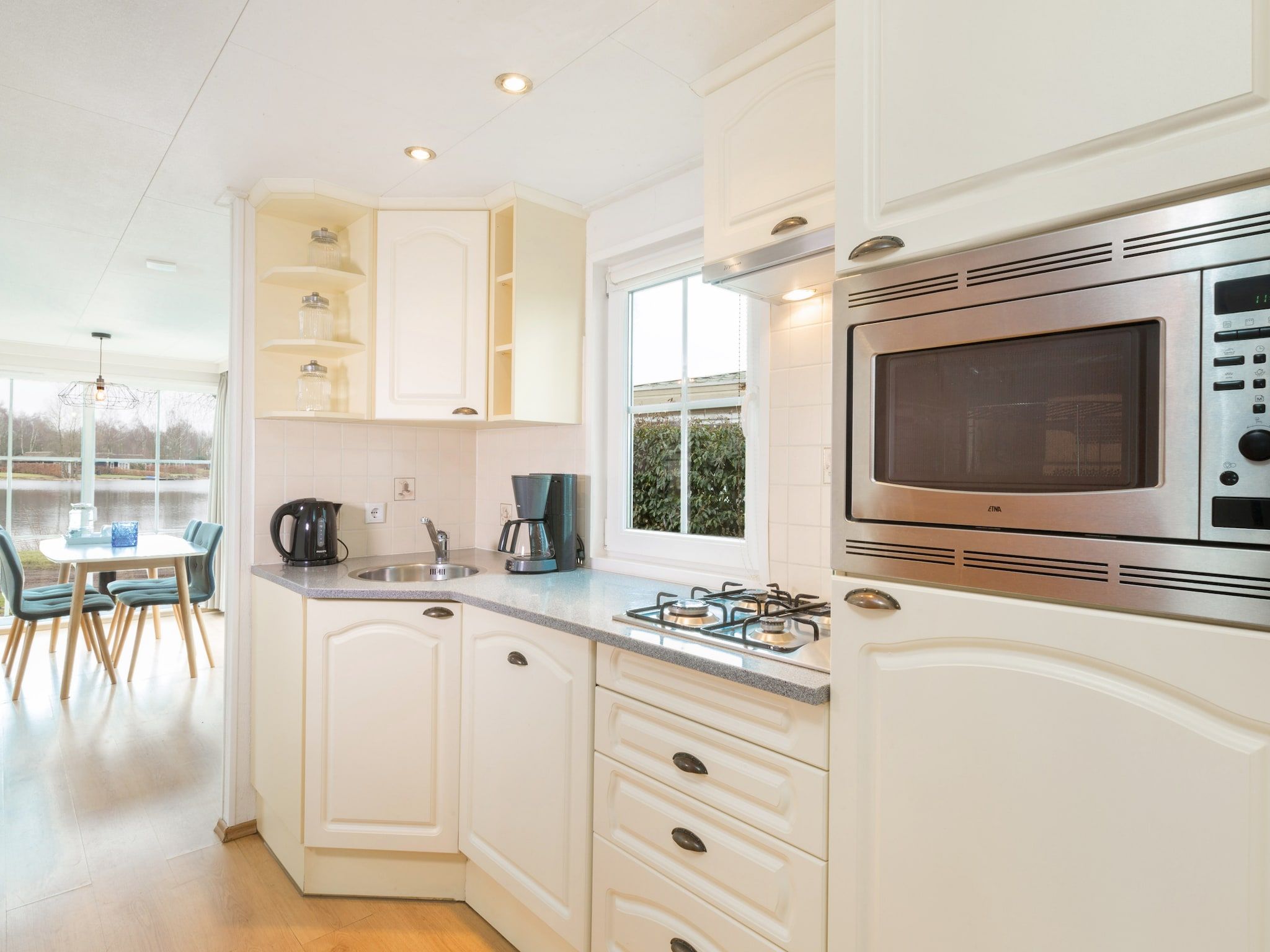 De keuken van Recreatiepark Tolplas 2 in Hoge Hexel