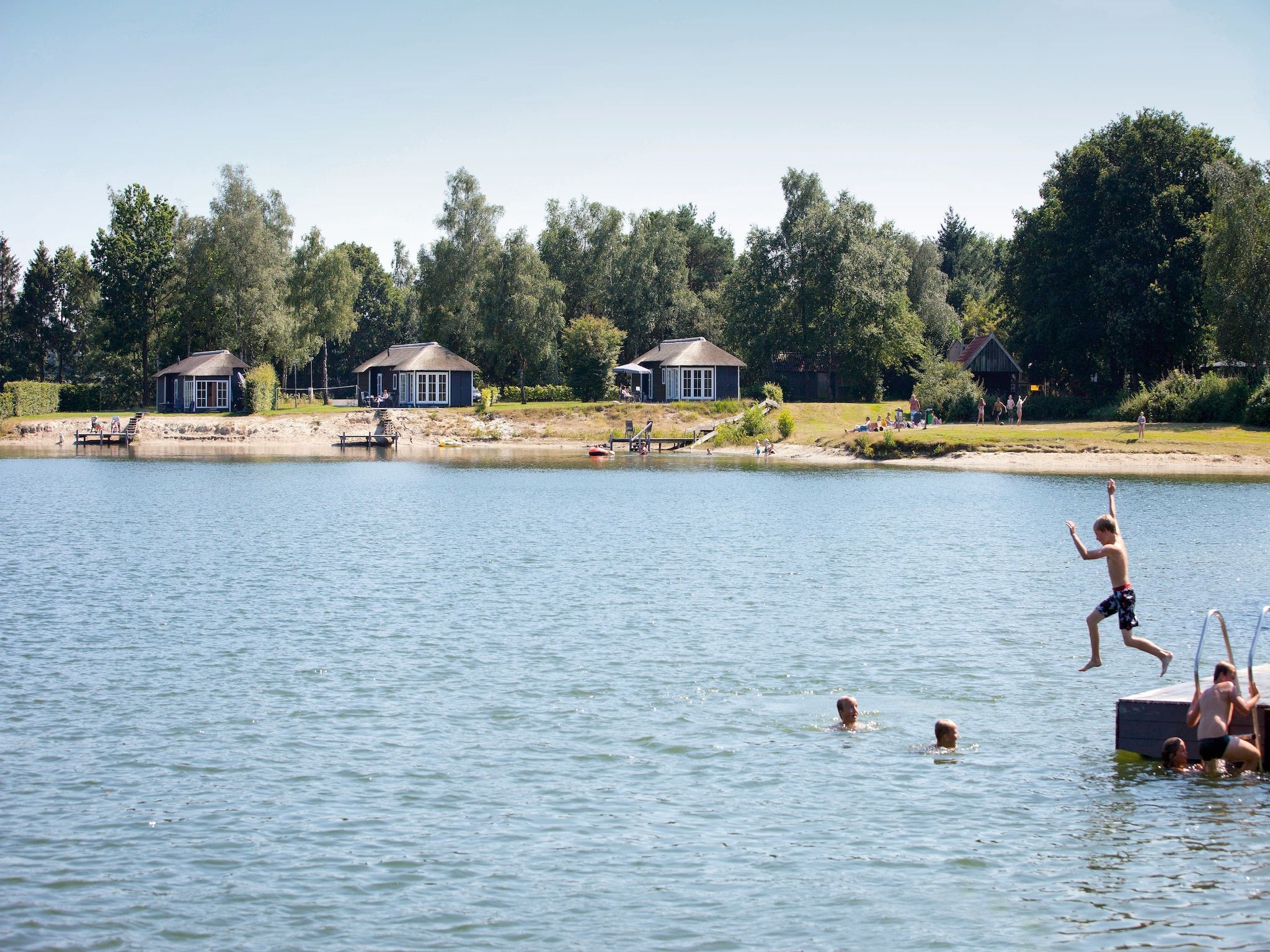 Parkfaciliteiten bij Recreatiepark Tolplas 10 in Hoge Hexel