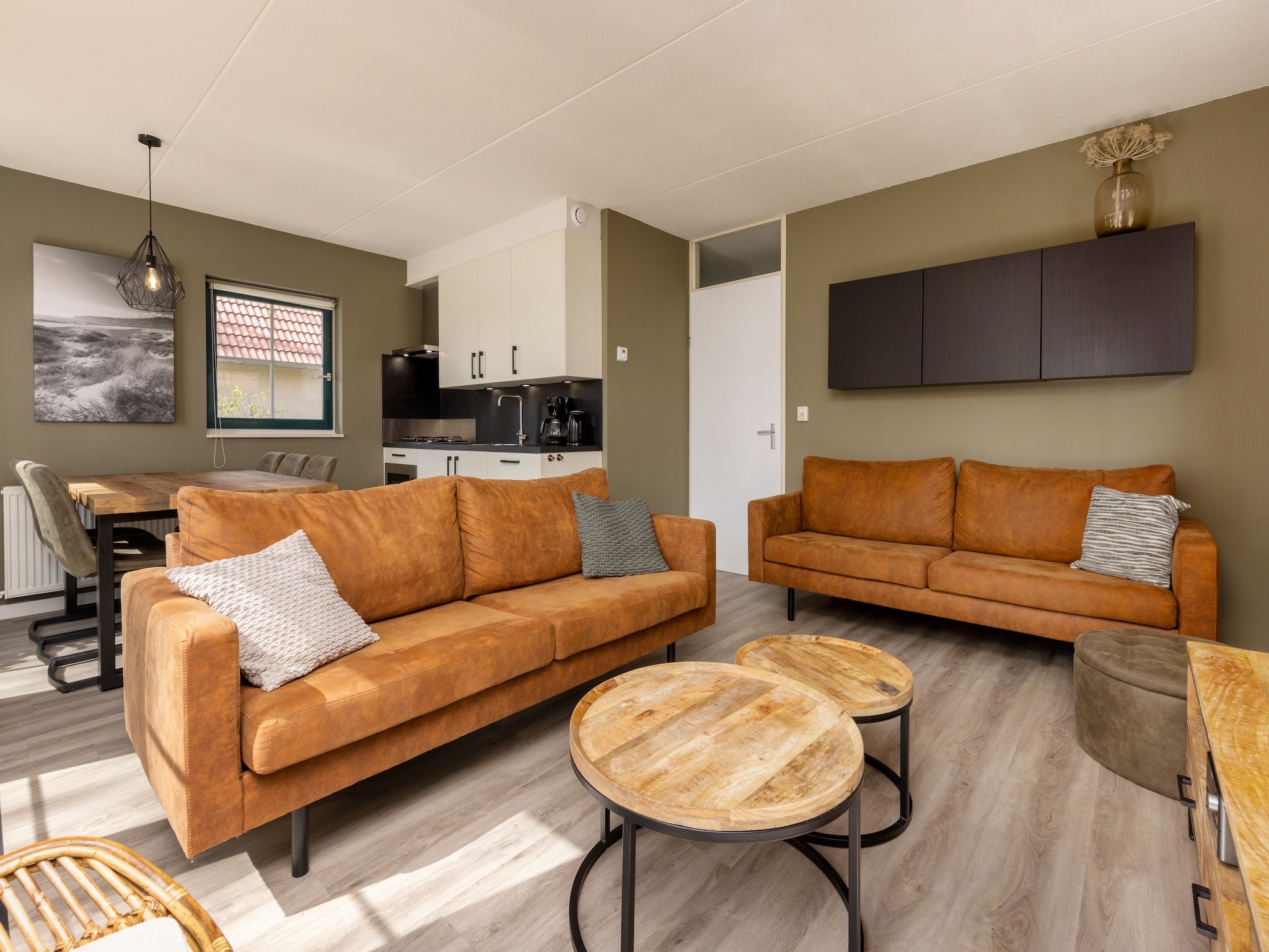 De woonkamer van Recreatiepark Tolplas 10 in Hoge Hexel