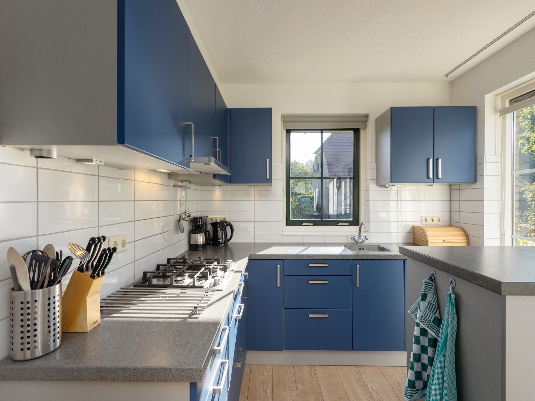 De keuken van Recreatiepark Tolplas 8 in Hoge Hexel