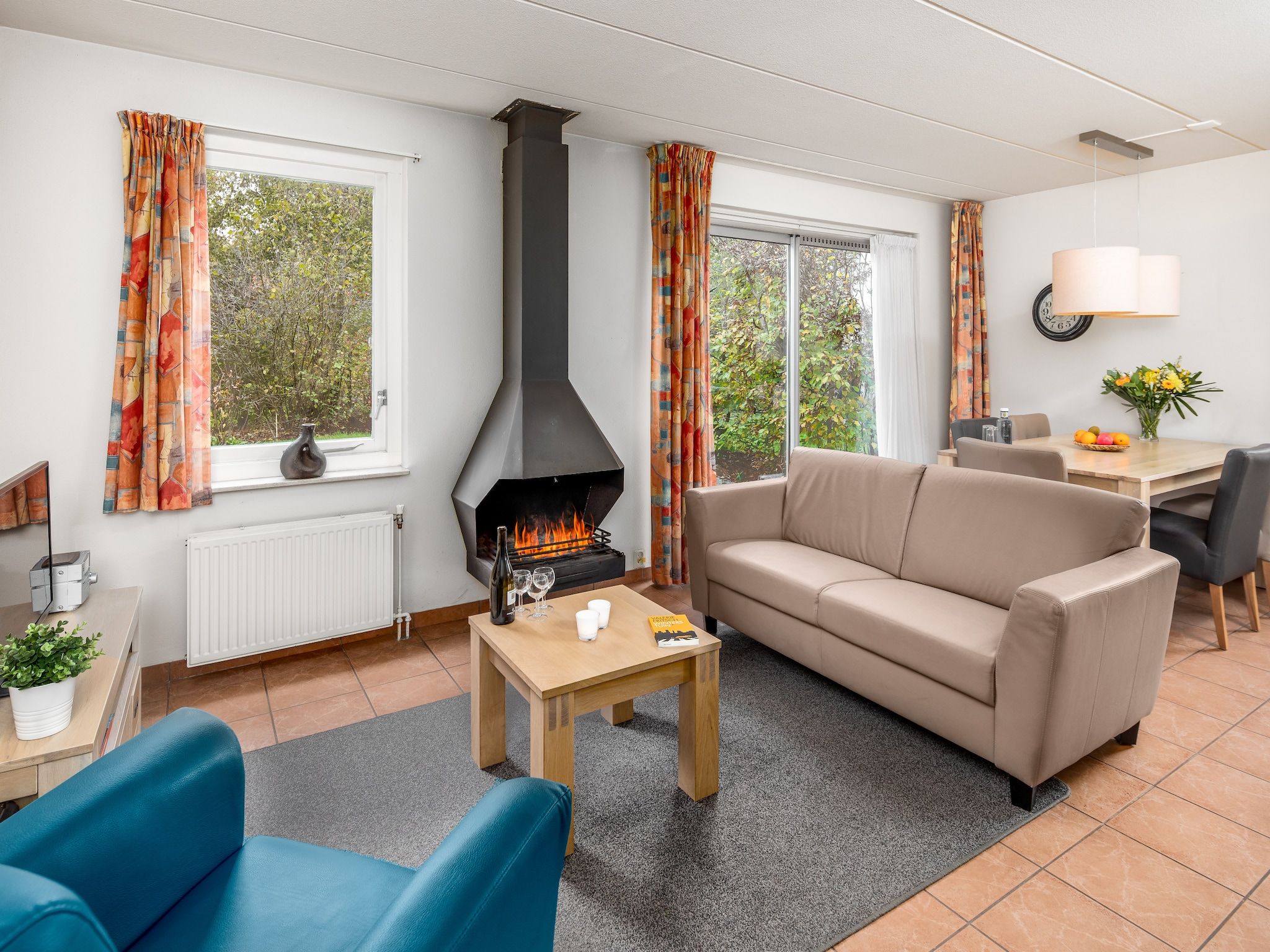 De woonkamer van Het Drentse Wold 6 in Hoogersmilde