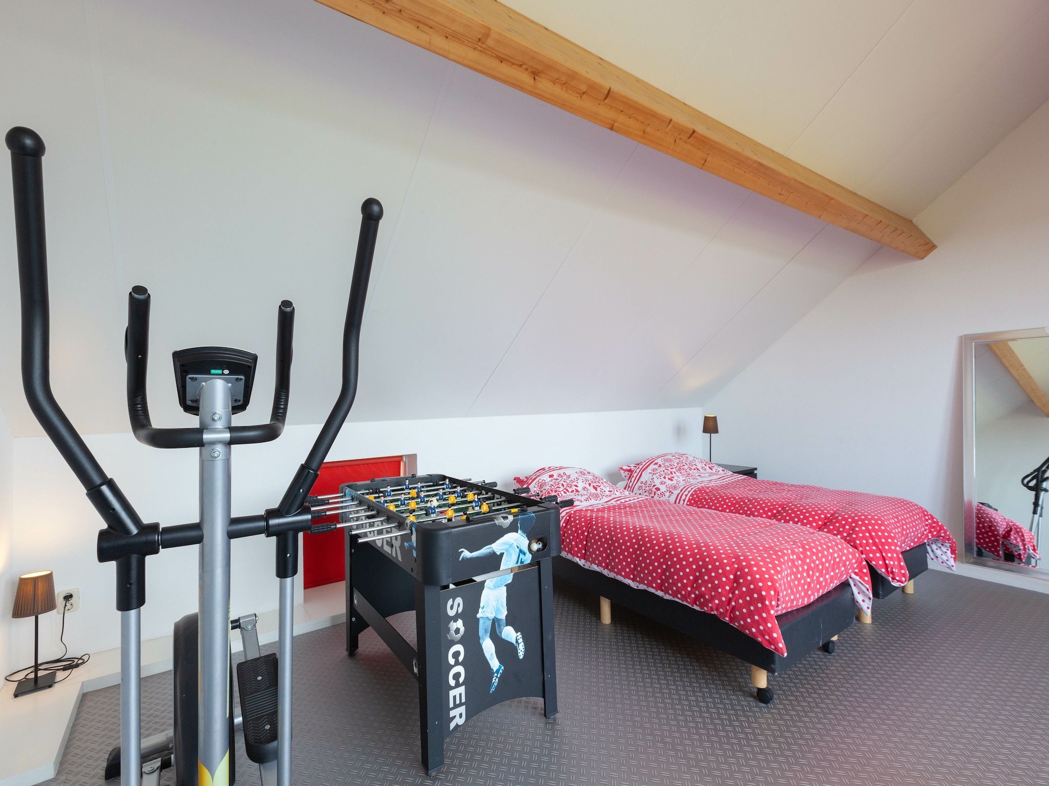 Een slaapkamer van Lyts Sypenstien in Langweer