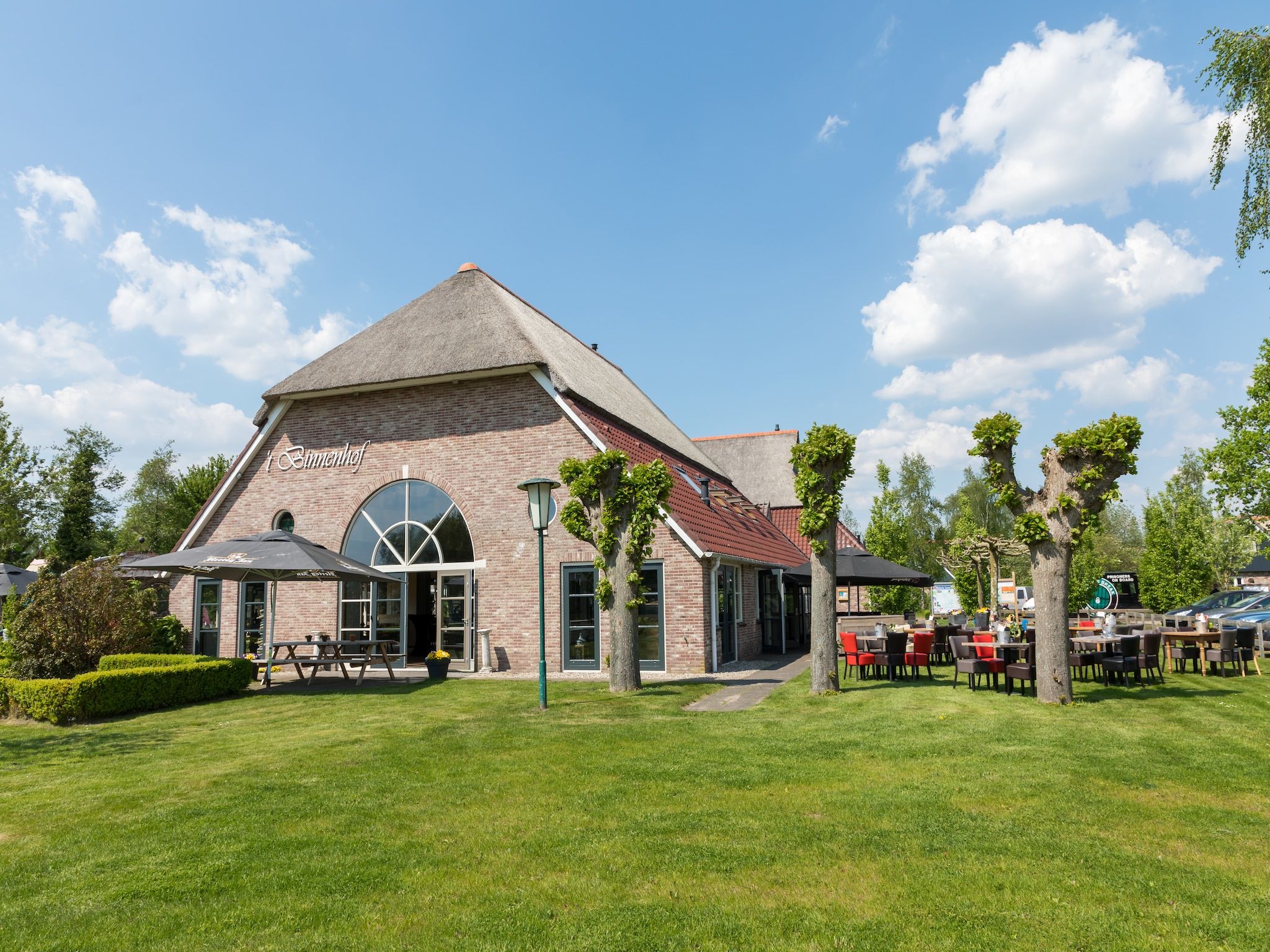 Parkfaciliteiten bij Villapark De Weerribben 2 in Paasloo