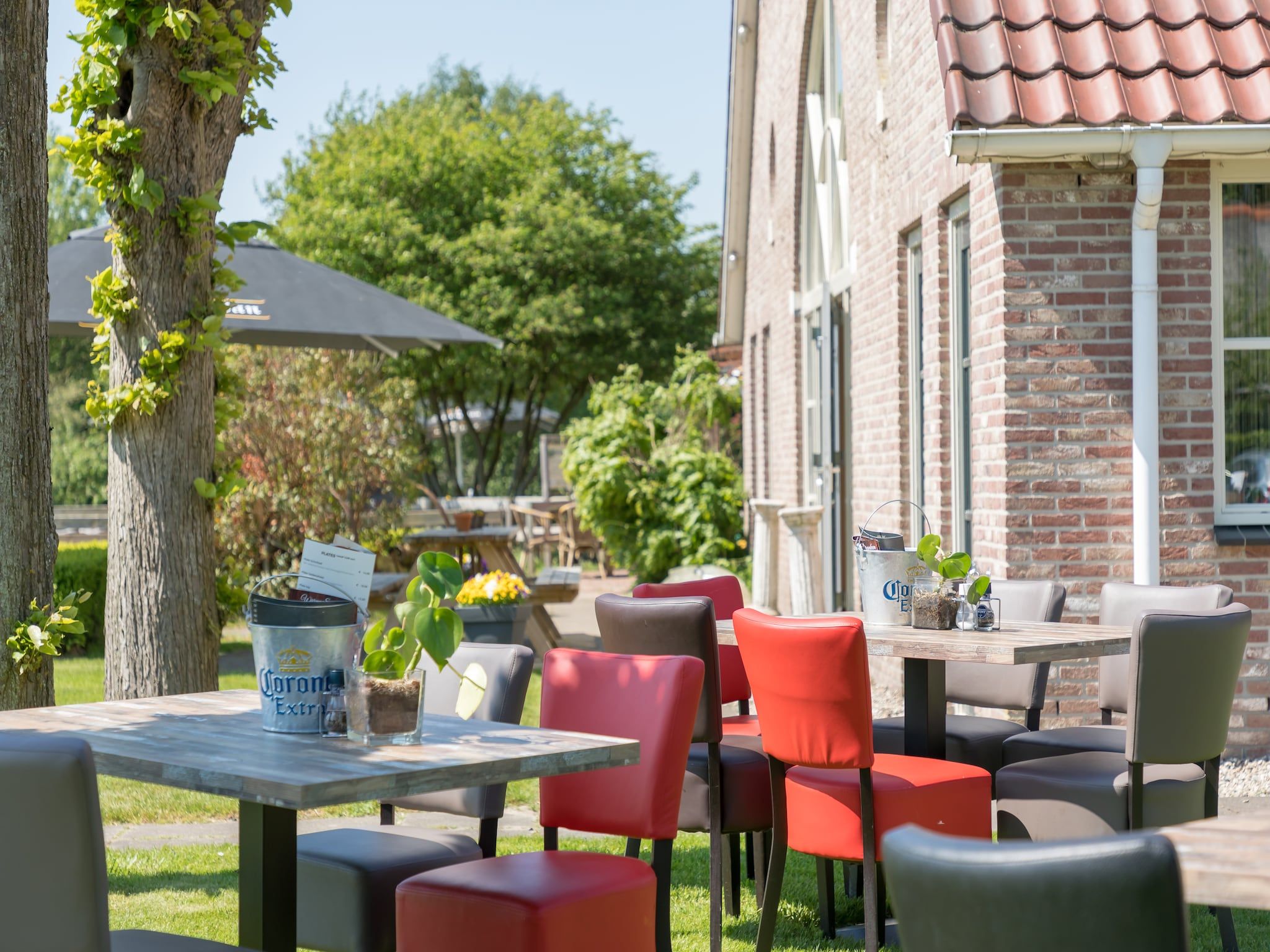 Parkfaciliteiten bij Villapark De Weerribben 2 in Paasloo
