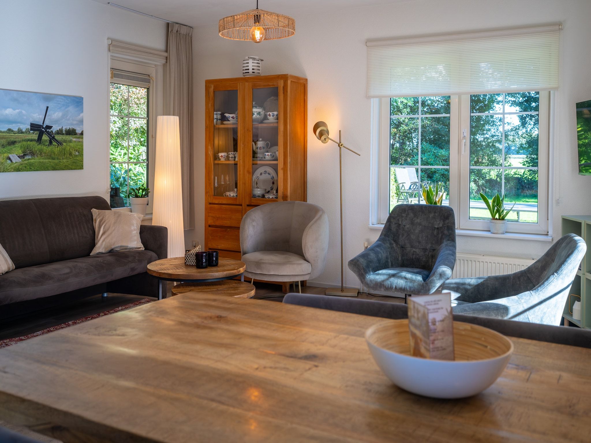 De eetkamer van Villapark De Weerribben 2 in Paasloo