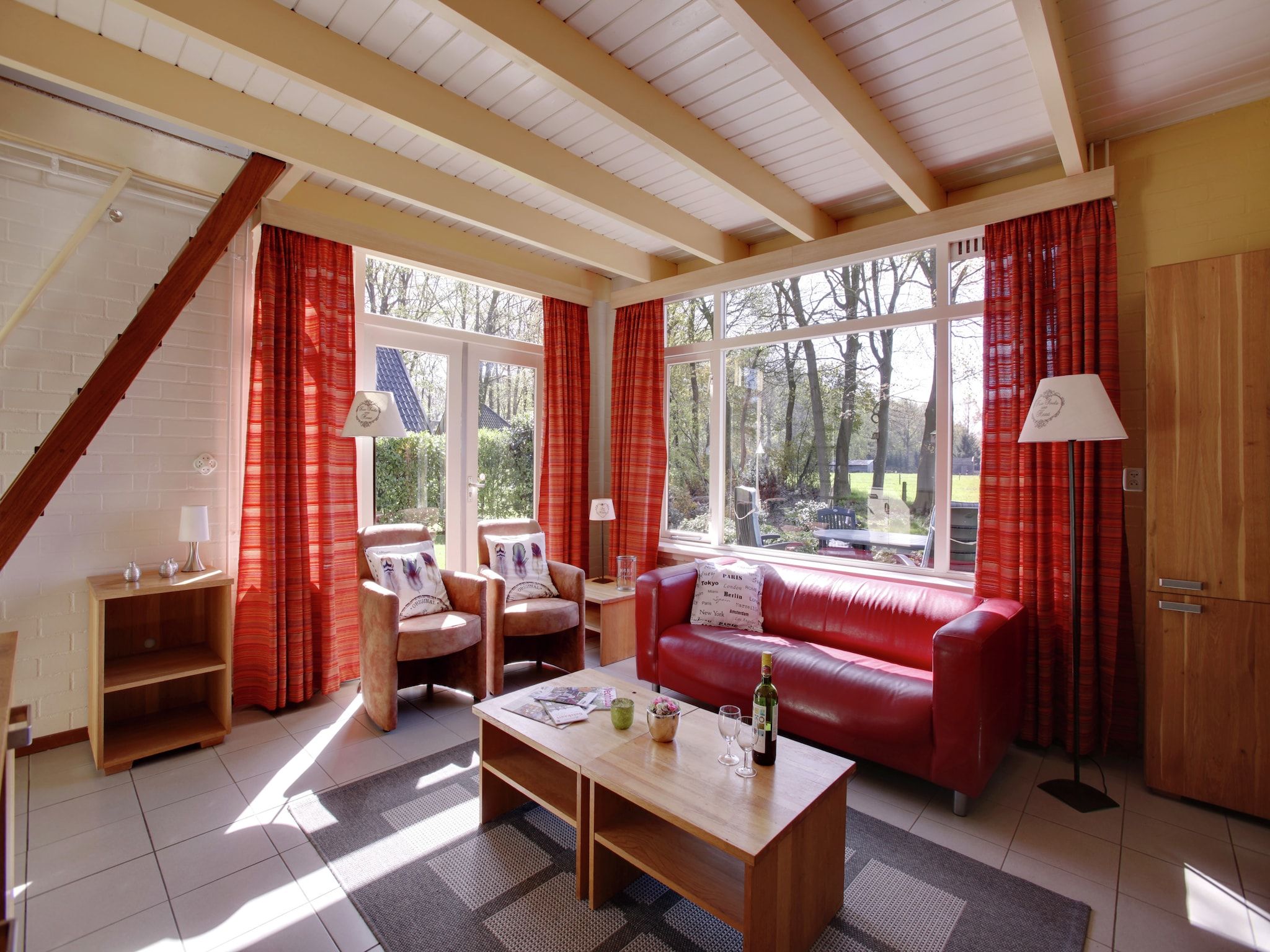 De woonkamer van Buitenplaats Gerner 2 in Dalfsen