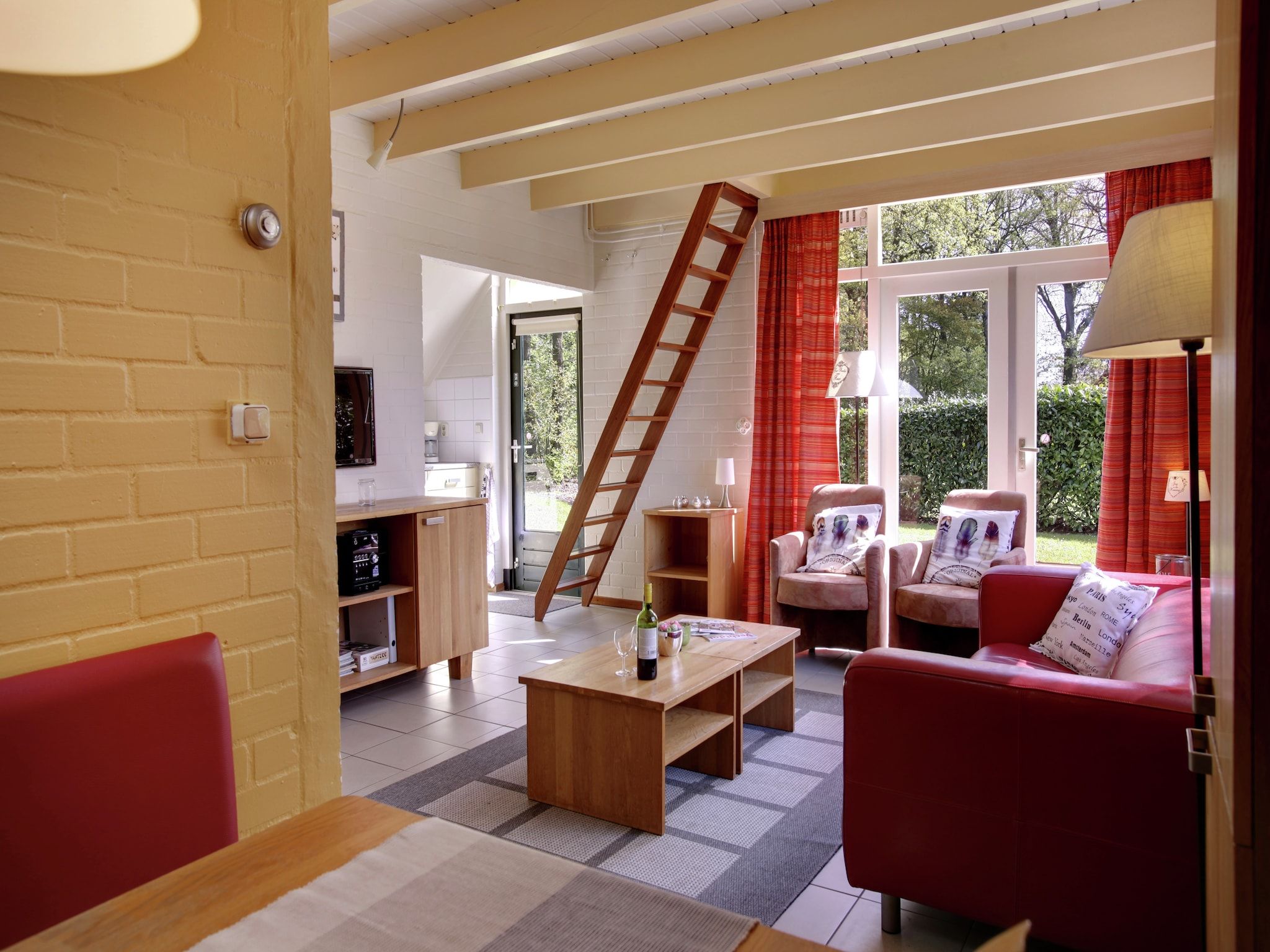 De woonkamer van Buitenplaats Gerner 2 in Dalfsen