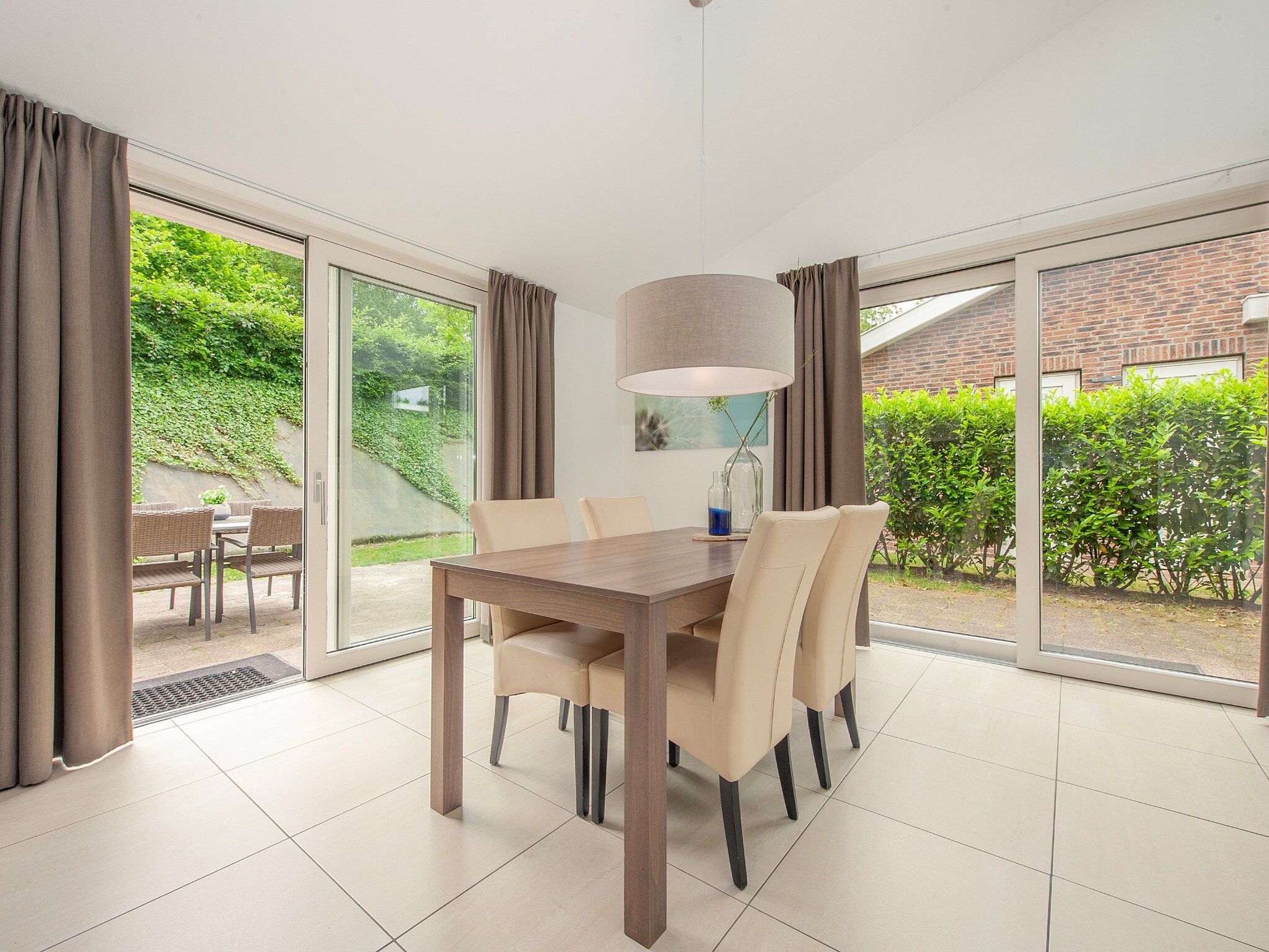 De eetkamer van Resort Arcen 13 in Arcen