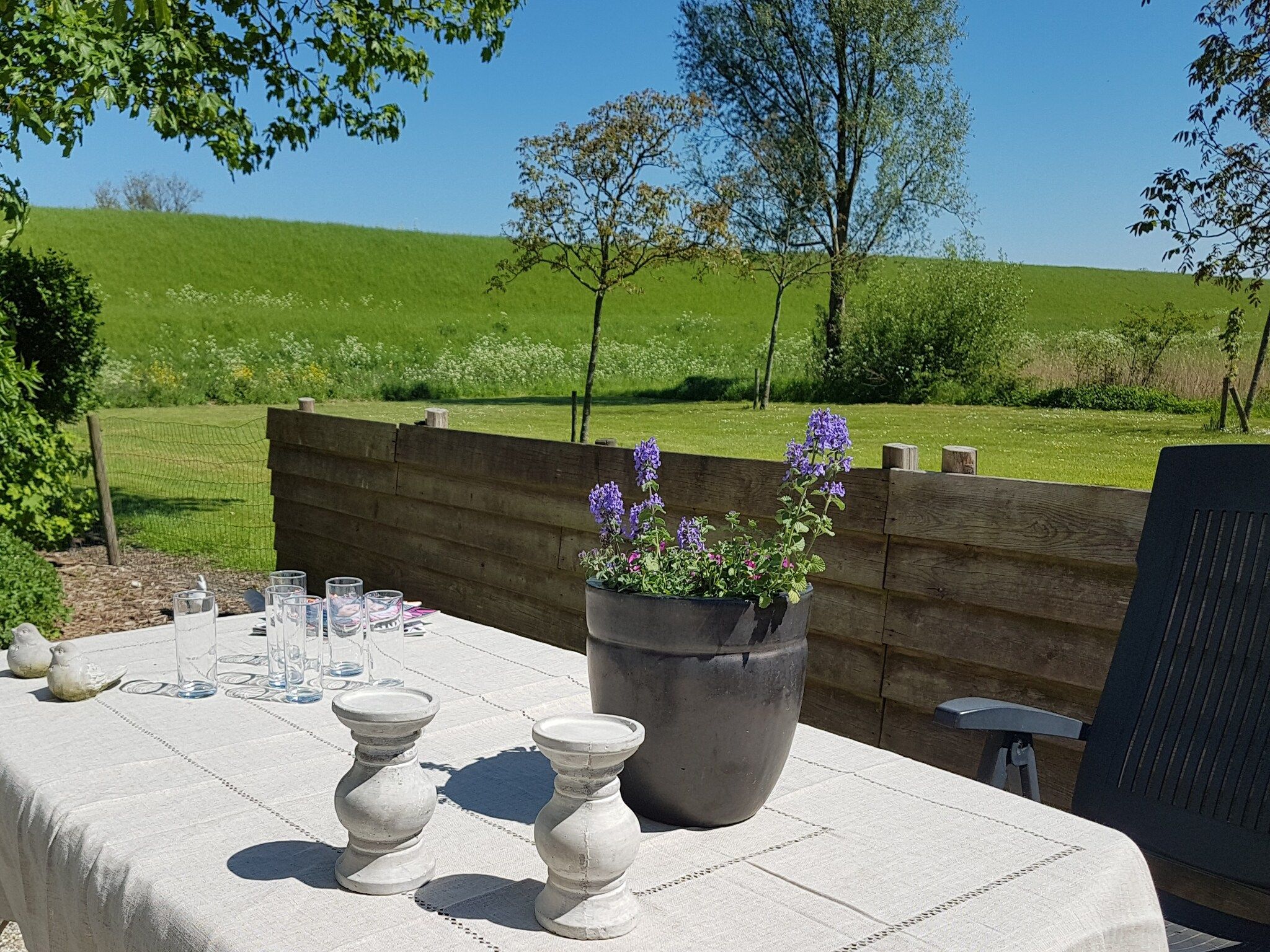 Het terras van Het Karreveld in Zonnemaire