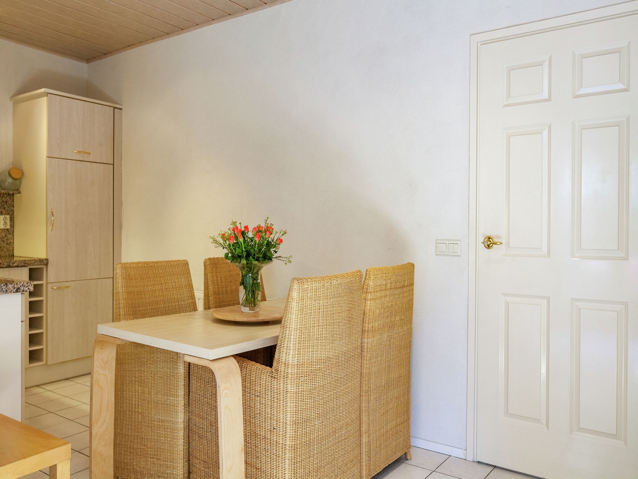 De woonkamer van Vier Duinen in Oostkapelle