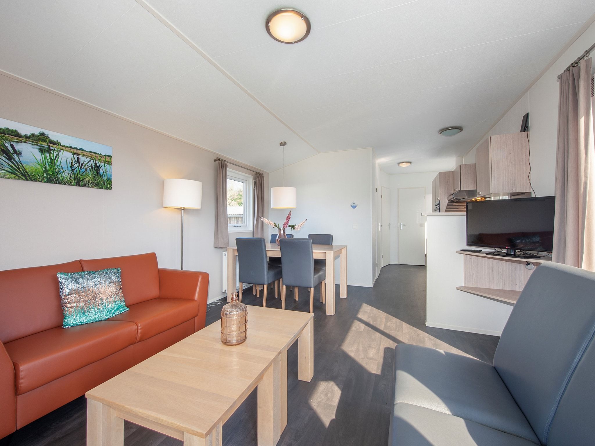 De woonkamer van Vakantiepark Giethoorn 3 in Giethoorn