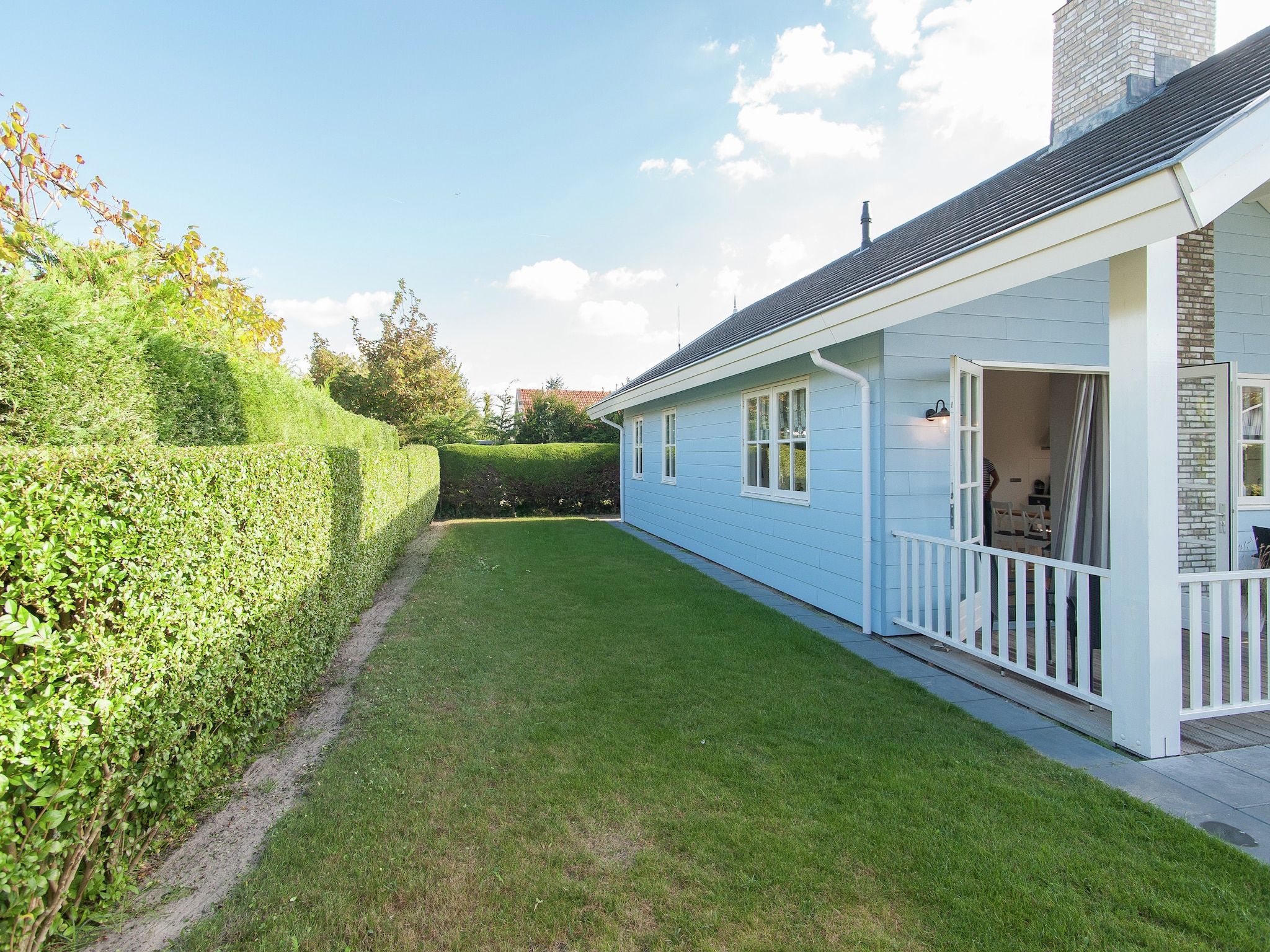 De tuin van Bungalowpark de Gouden Spar 3 in Noordwijk