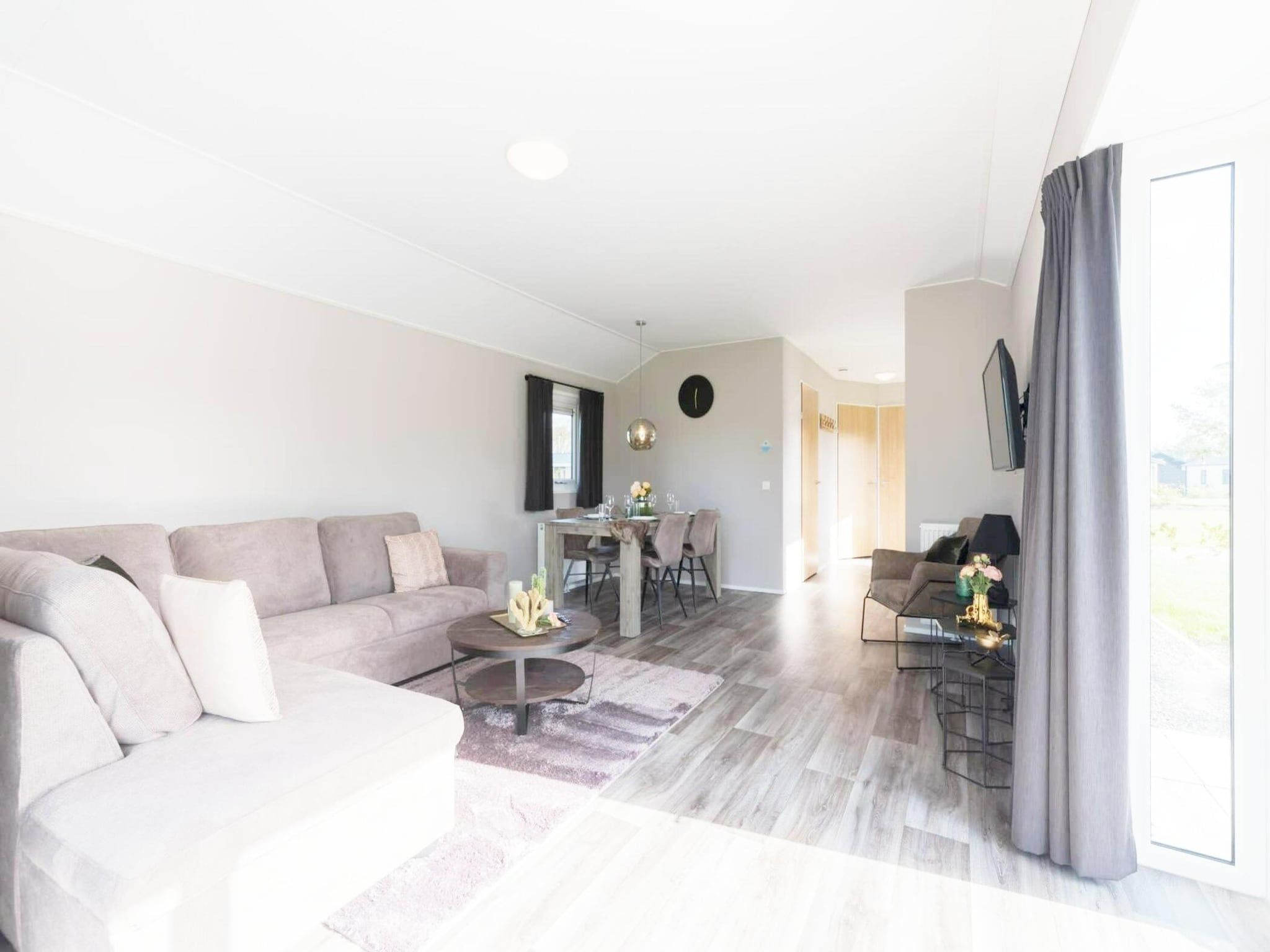 De woonkamer van De Edammer  4 personen in West-Graftdijk