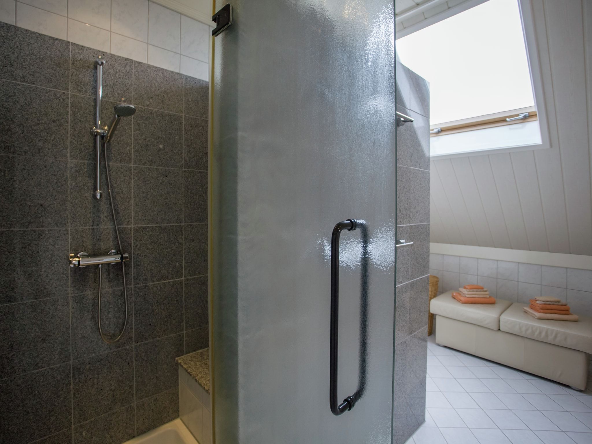 De badkamer van Ritthemse Pracht in Vlissingen-Ritthem