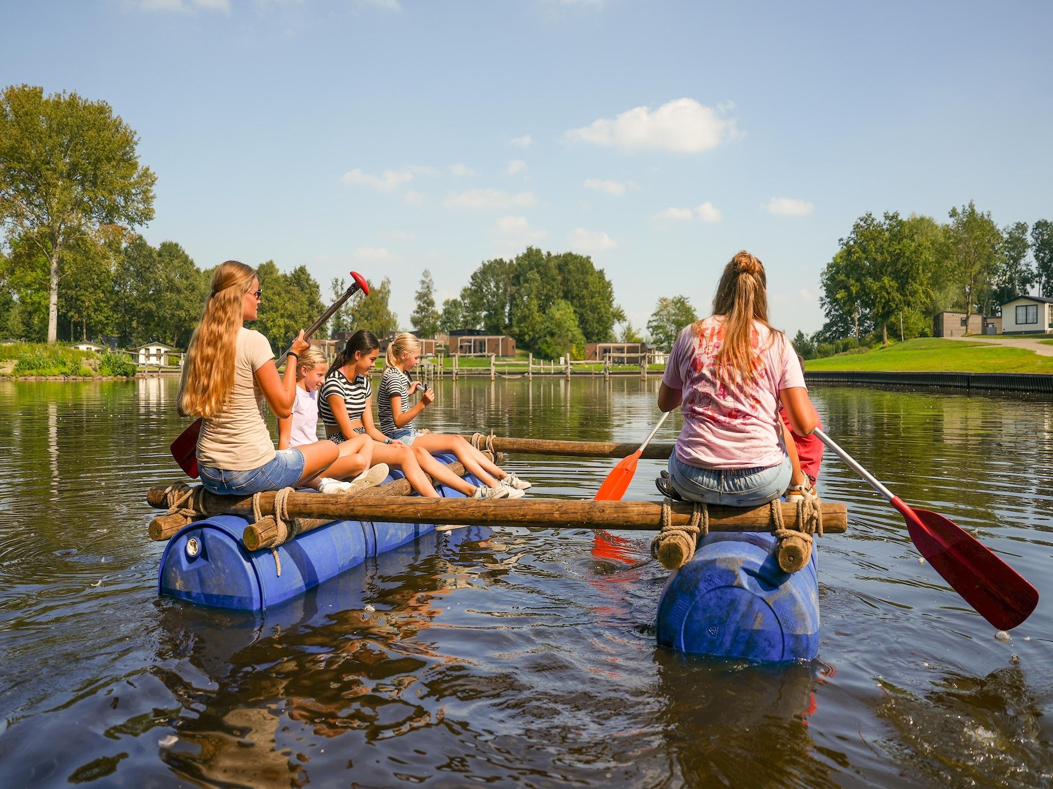 Parkfaciliteiten bij Hunzepark 2 in Gasselternijveen