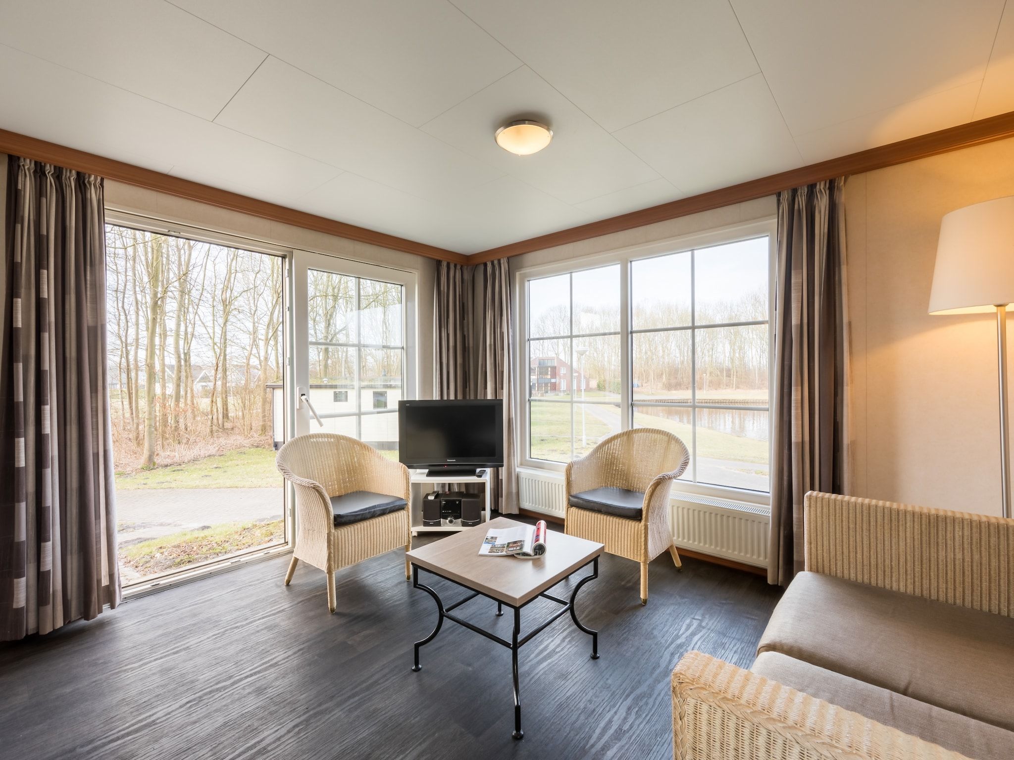 De woonkamer van Hunzepark 9 in Gasselternijveen