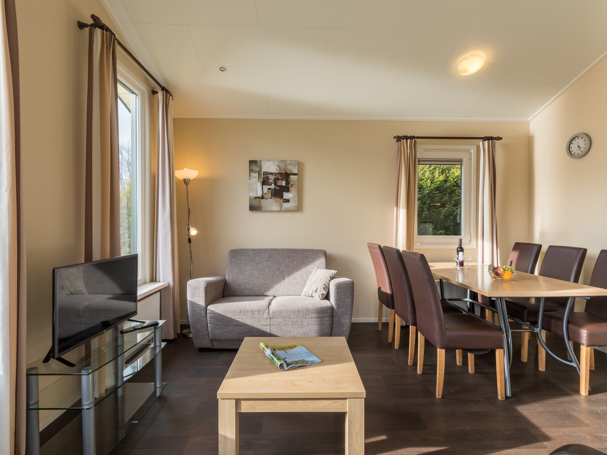 De woonkamer van Hunzepark 1 in Gasselternijveen