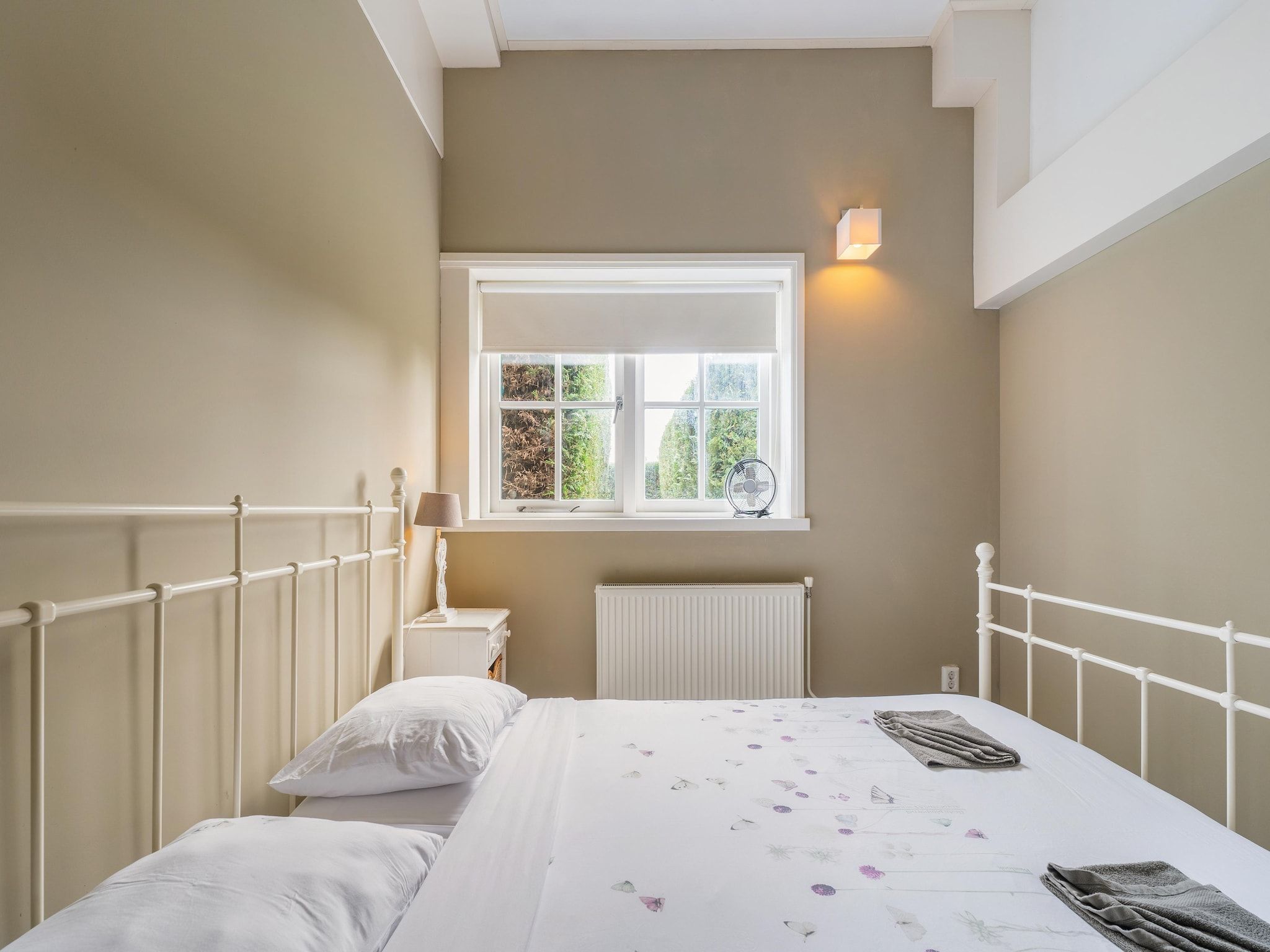 Een slaapkamer van Naast het Bollenveld in Egmond-Binnen