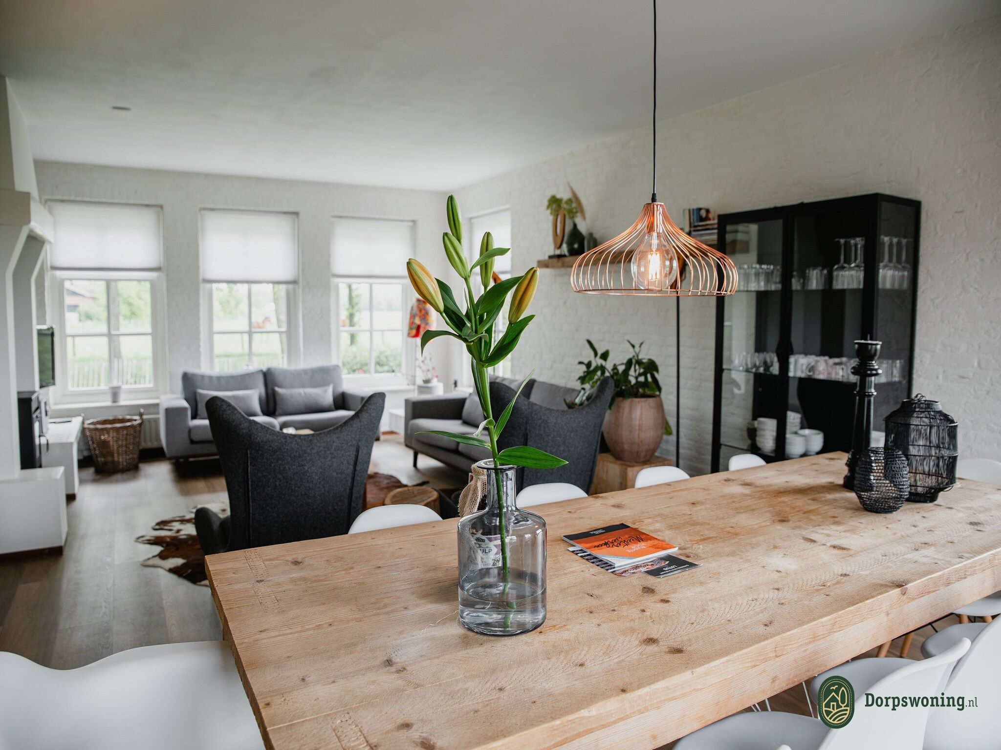 De woonkamer van Dorpswoning De Plek in Leende