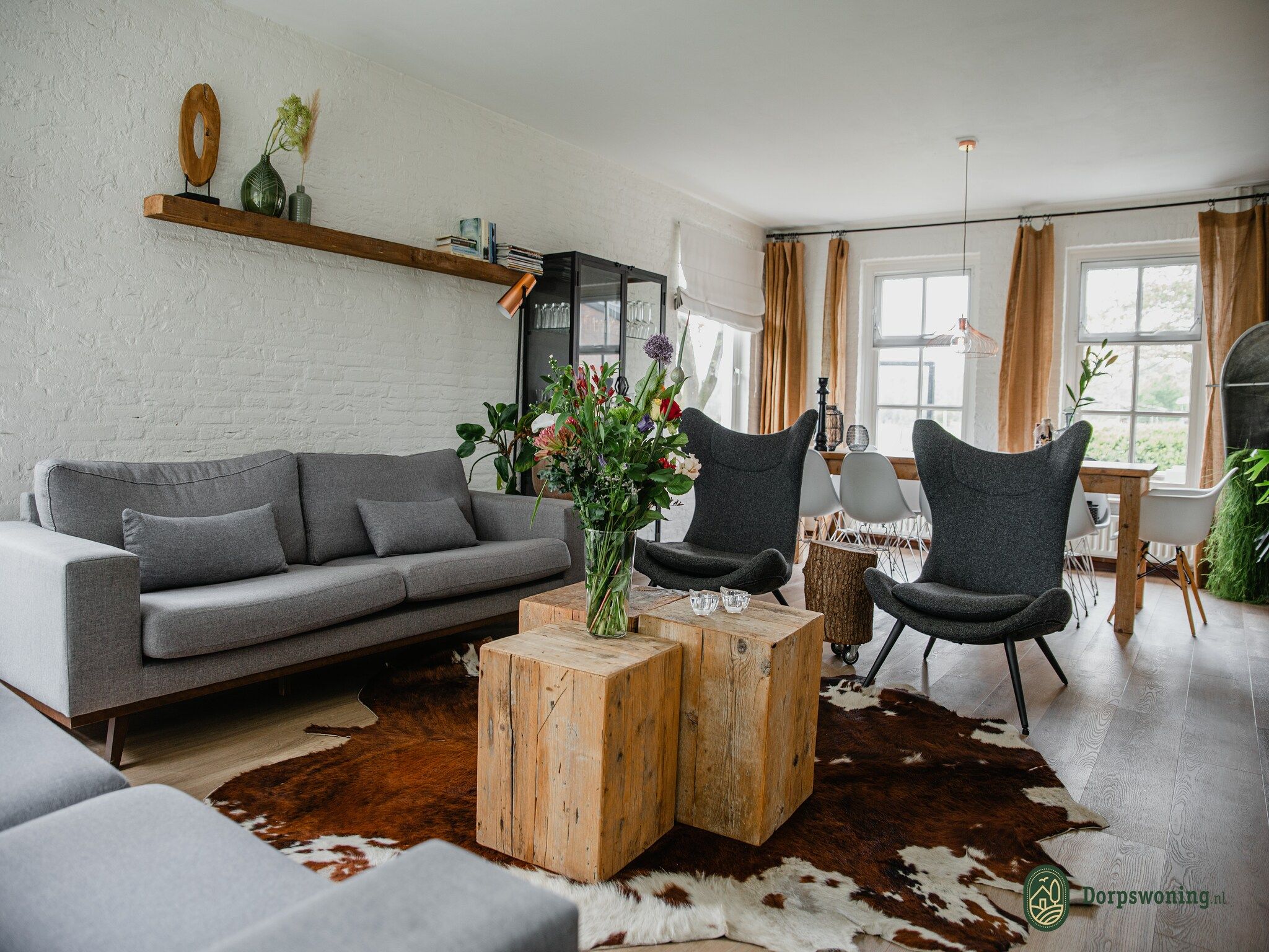 De woonkamer van Dorpswoning De Plek in Leende