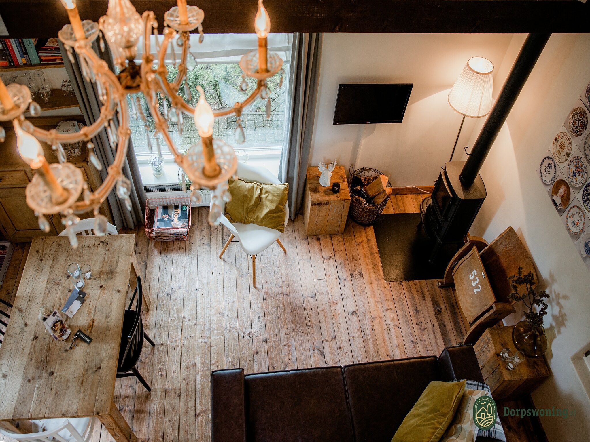 De woonkamer van Dorpswoning Het Knusse in Leende