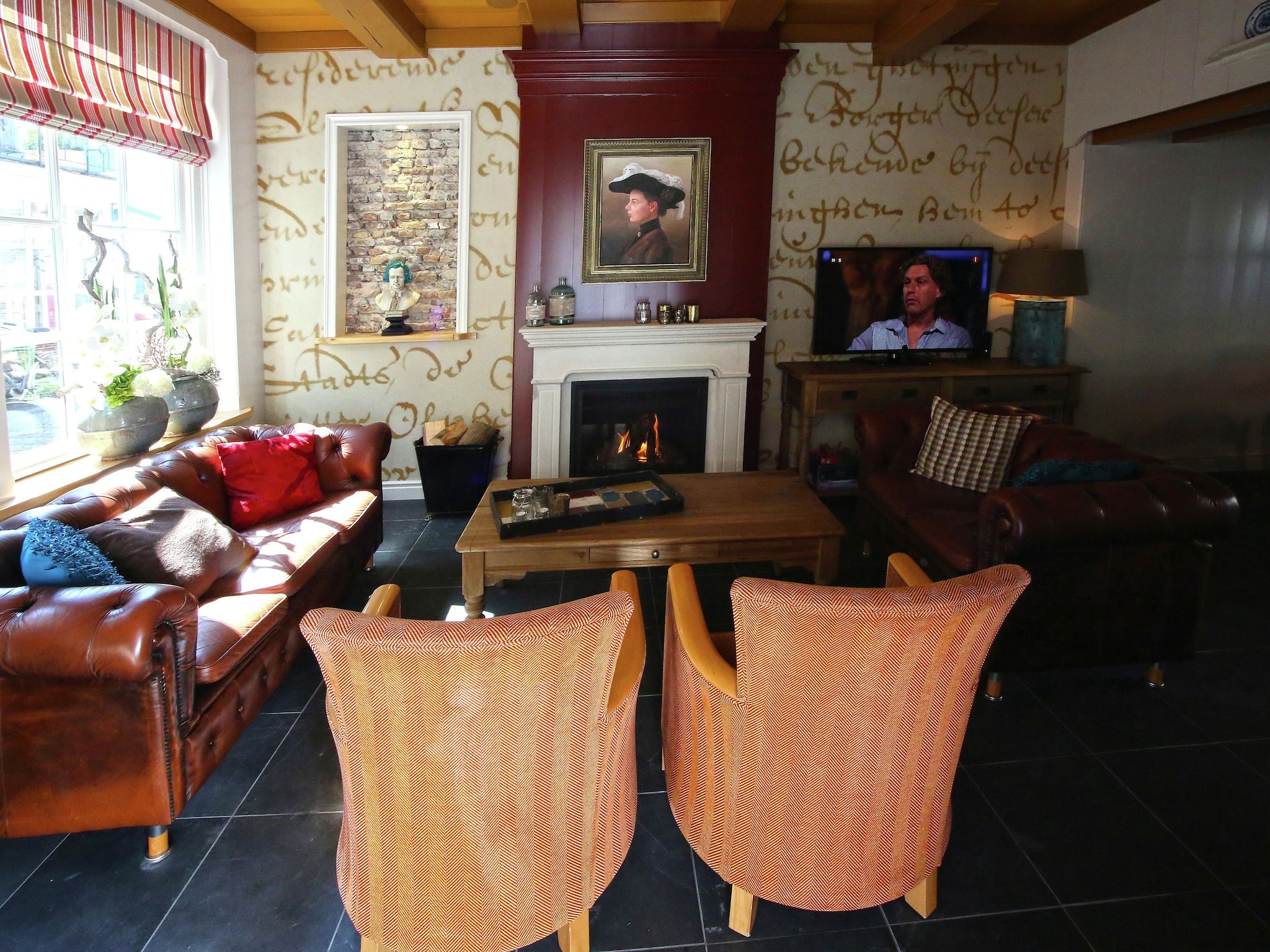 De woonkamer van VOC-Huys in Enkhuizen