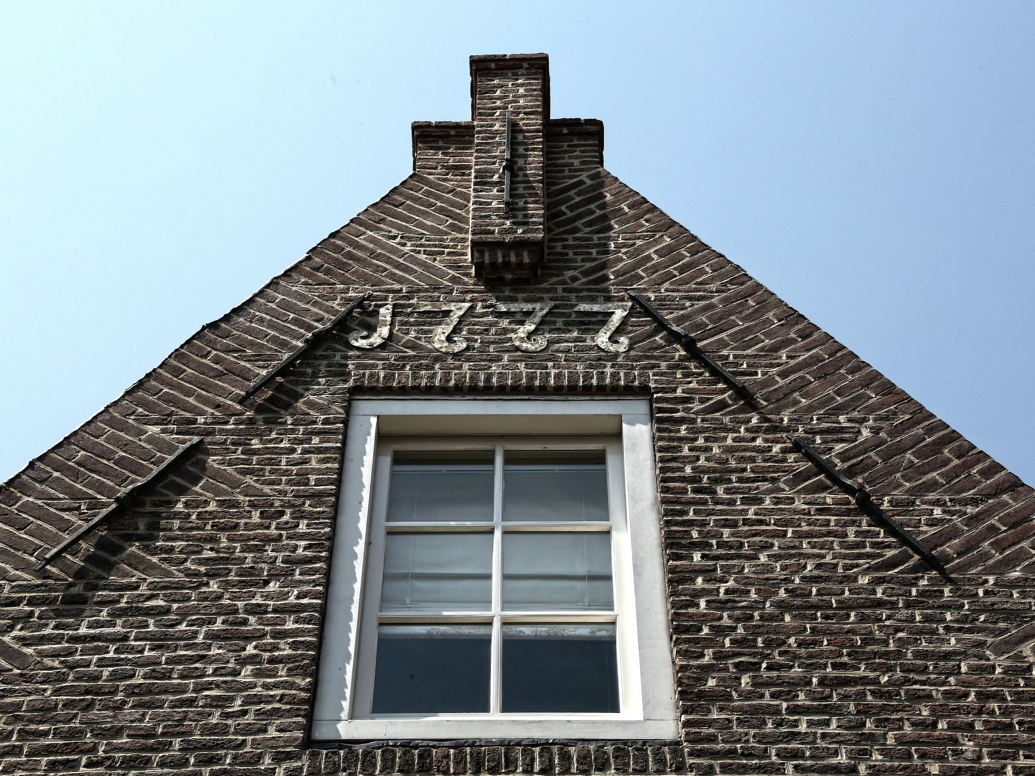 De buitenkant van VOC-Huys in Enkhuizen