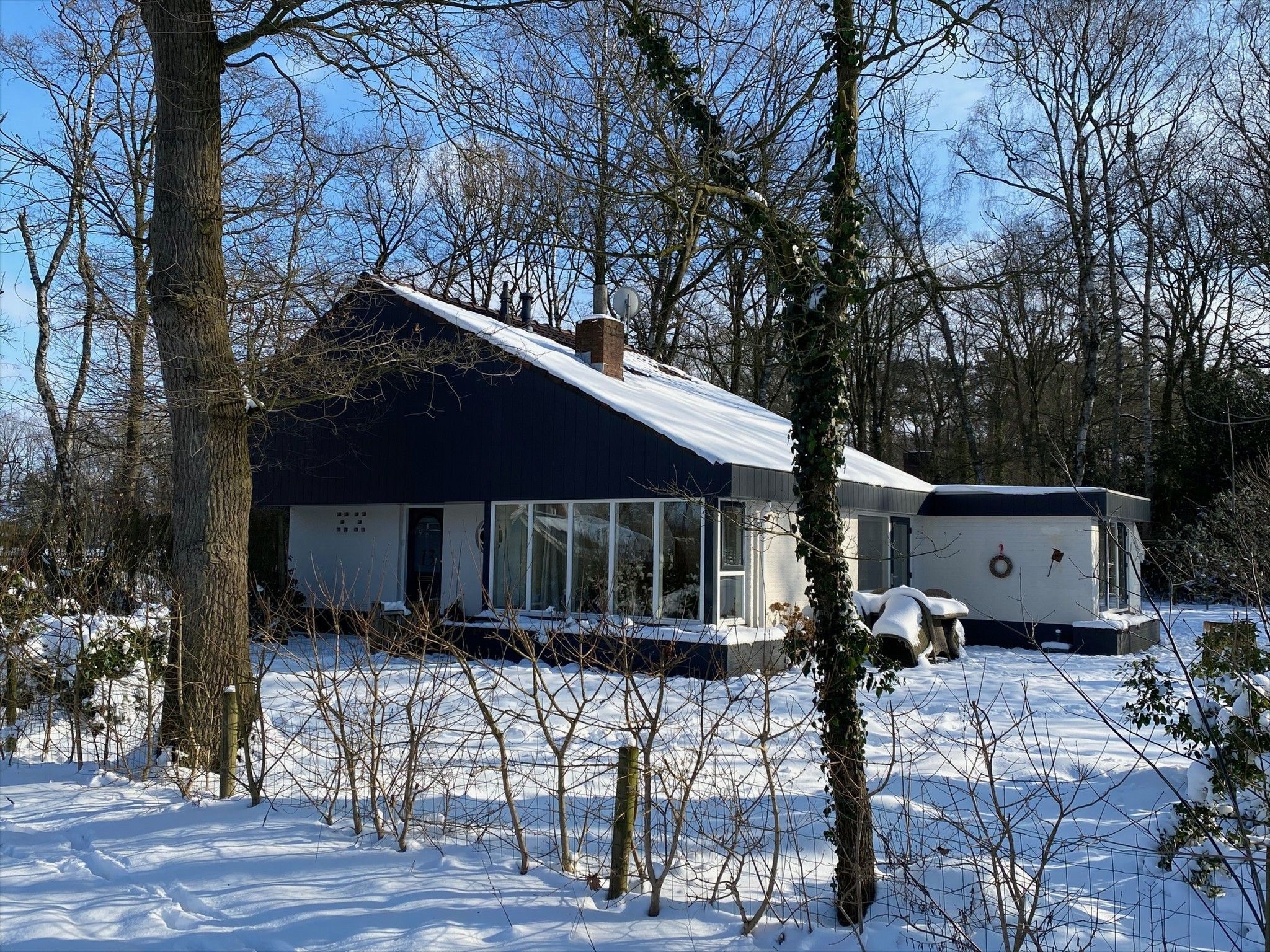 De buitenkant van De ouwe diepvries in Haaksbergen