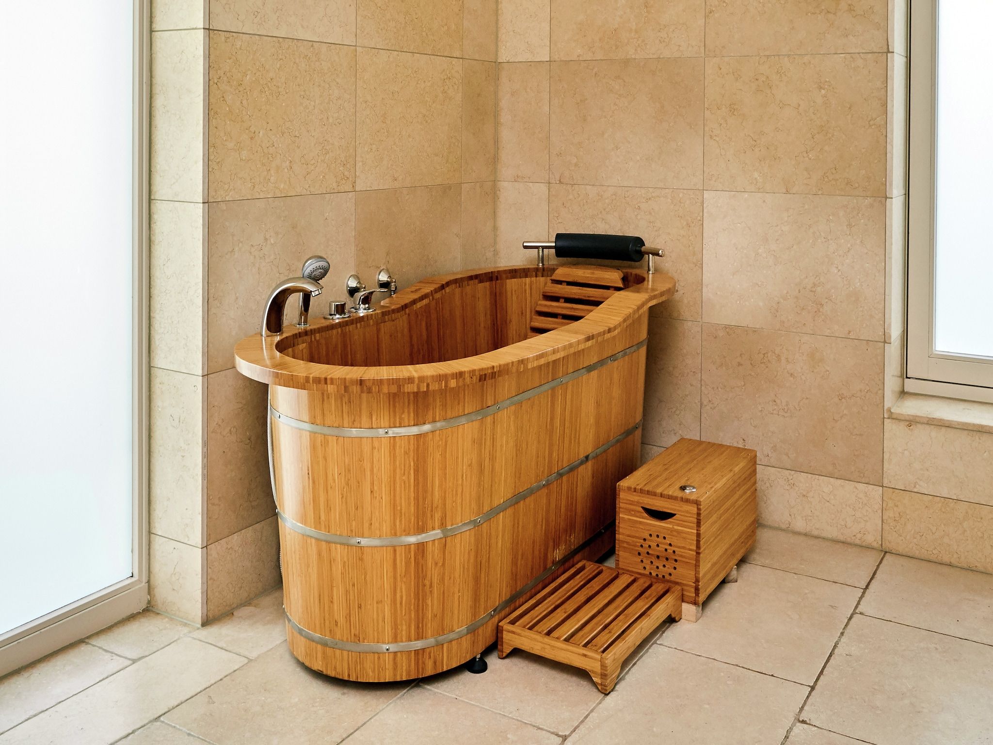 De badkamer van Landhuis Wad Anders in Wierum