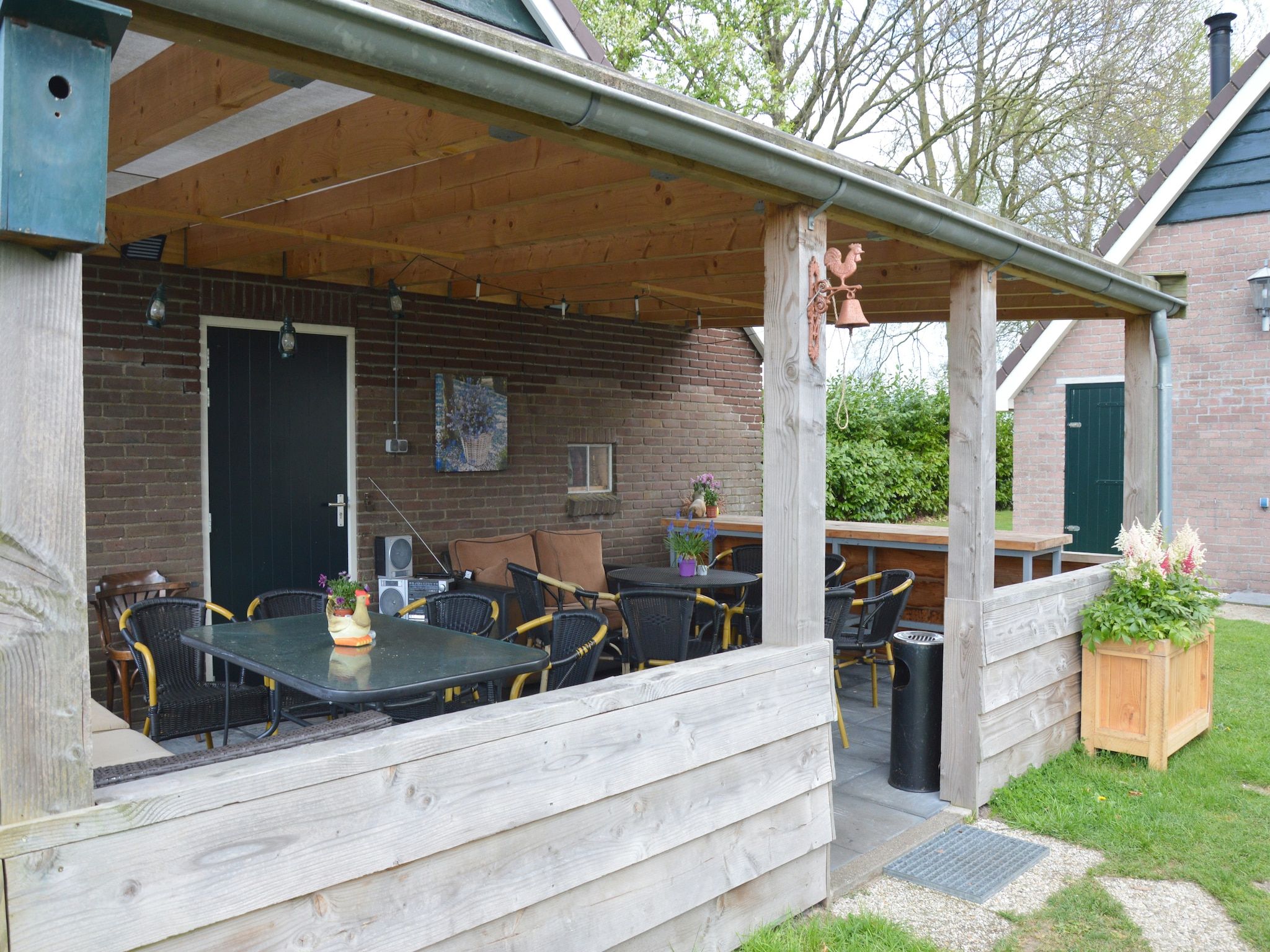 Het terras van Robertushoeve in Dalfsen